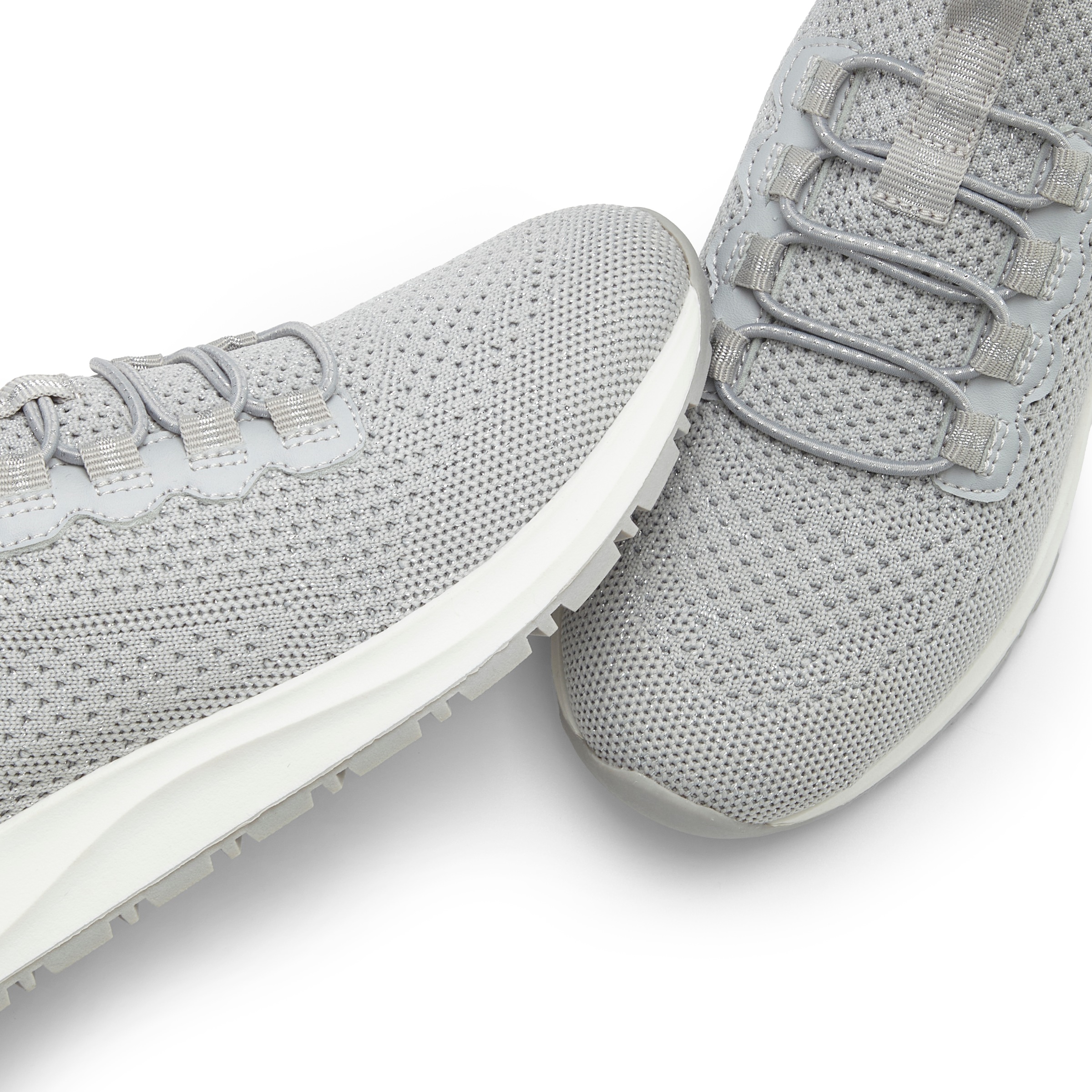 Vivance Sneaker »Freizeitschuh, Halbschuh,«  aus Textil zum Reinschlüpfen mit elastischen Schnürbändern VEGAN