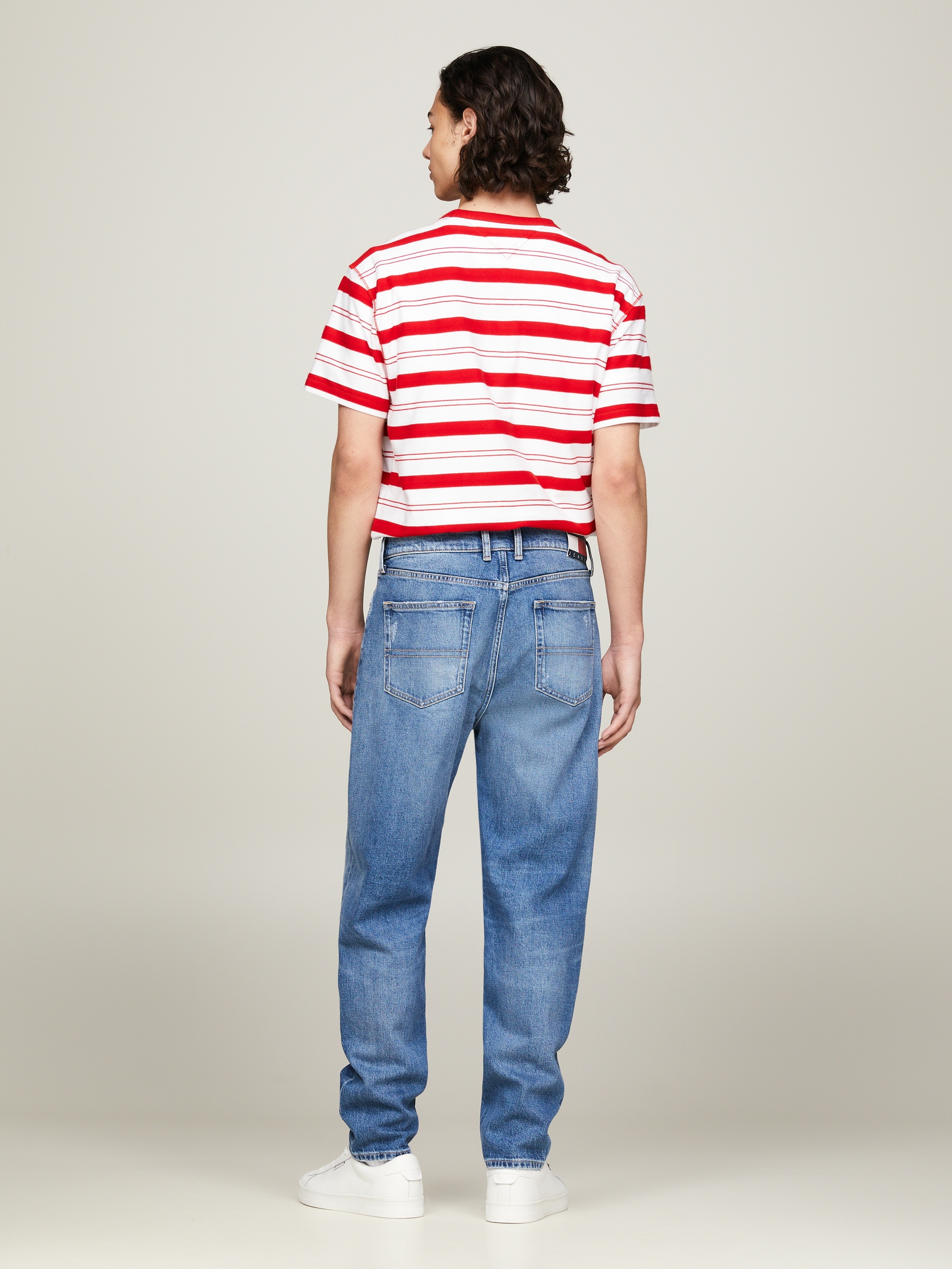 Tommy Jeans Tapered-fit-Jeans »Isaac Relaxed Tapered«, im 5-Pocket-Style