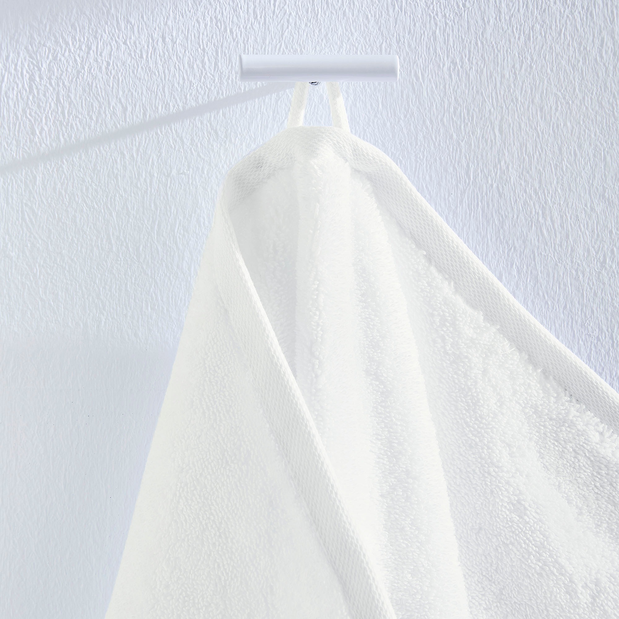 LOOKS by Wolfgang Joop Duschtuch »LOOKS« mit Logobestickung