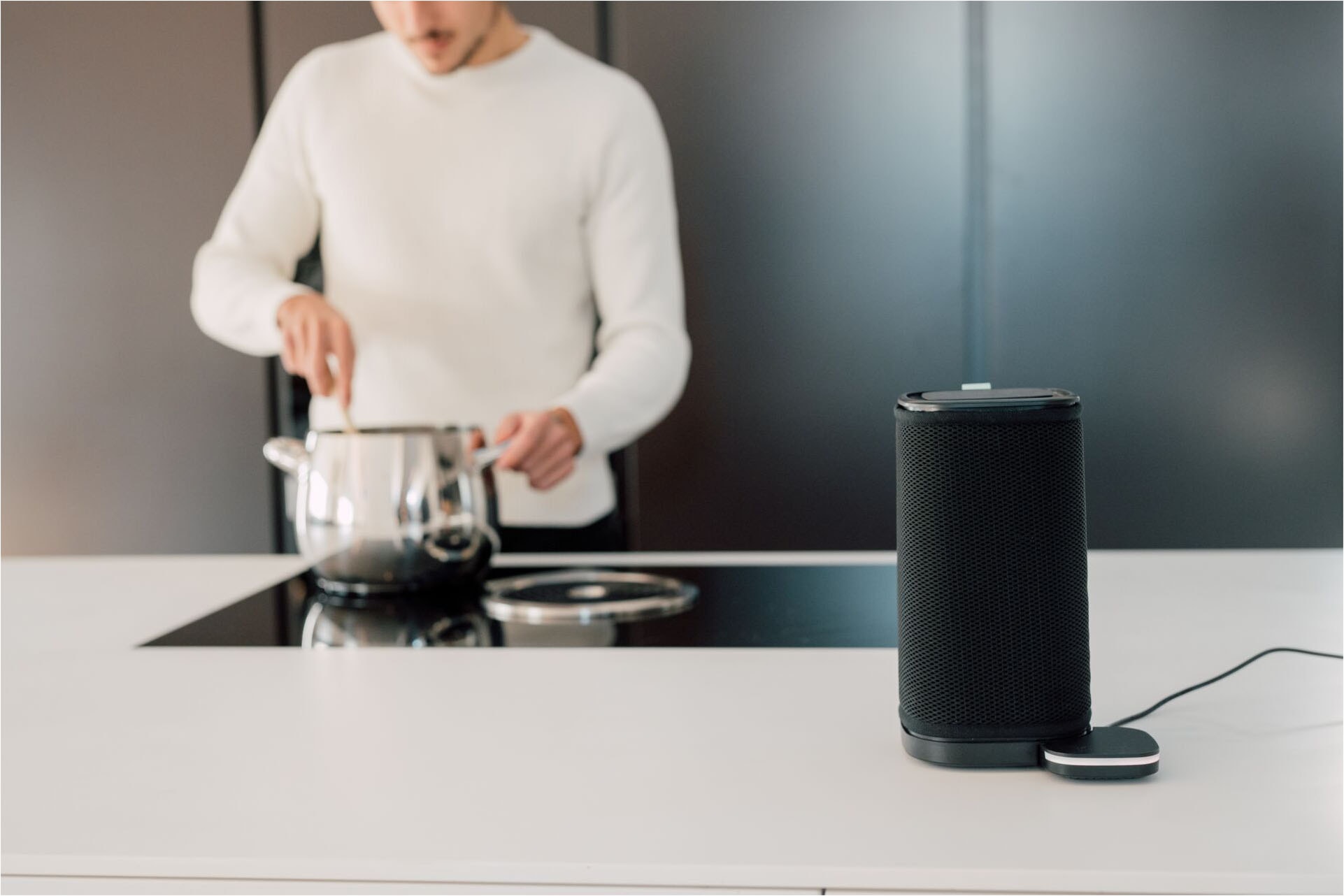 Vitesy Luftreiniger »Eteria – Smarte Filtertechnologie für reine Raumluft«, für 20 m² Räume, Waschbarer Filter, Beseitigt Mikroben, Schimmel, VOCs und Viren