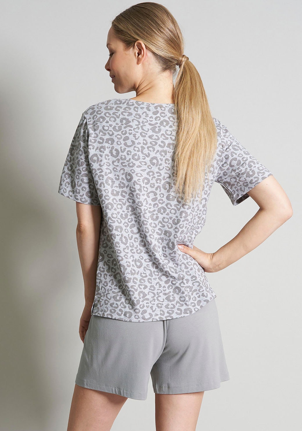 TOM TAILOR Shorty »Victoria«, (2 tlg.), mit lässigem Animal-Print