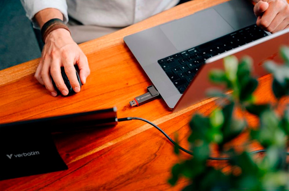 Verbatim USB-Stick »Dual QuickStick 1000 GB«, (USB 3.2 Lesegeschwindigkeit 550 MB/s)