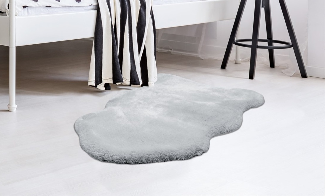 calo-deluxe Fellteppich »Vogesen 200«, fellförmig, 35 mm Höhe, handgetuftet günstig online kaufen
