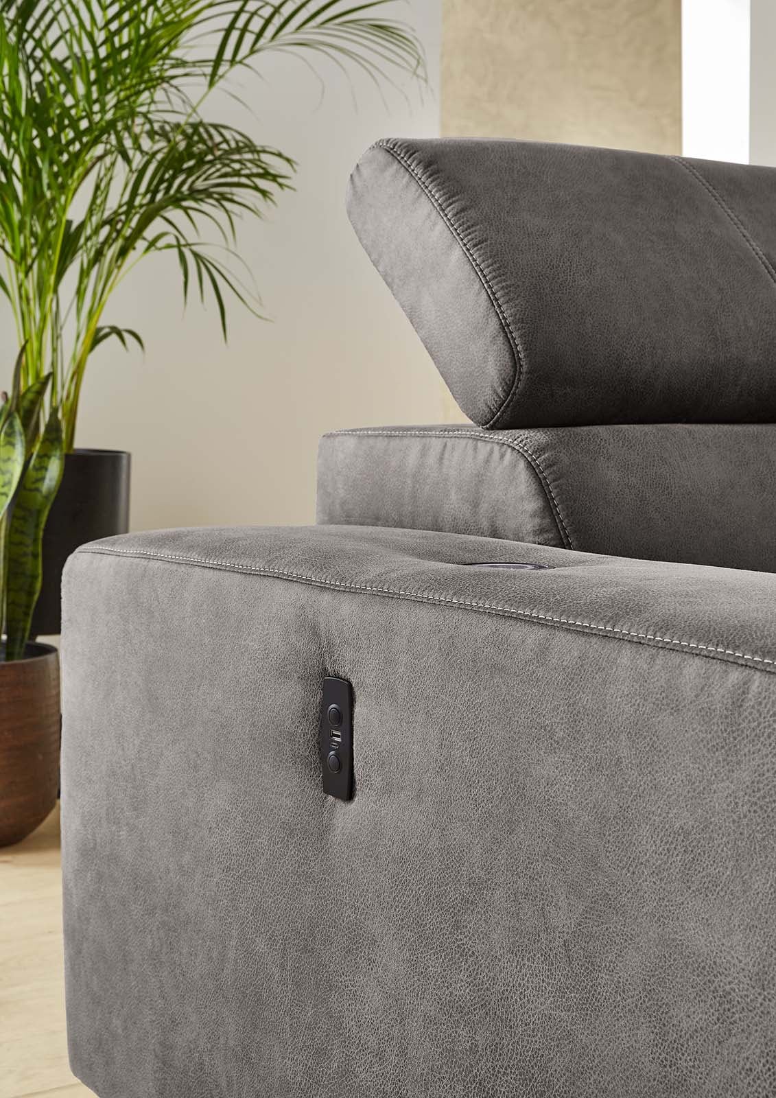 Jockenhöfer Gruppe Ecksofa »Le Mans L-Form mit elektromotorischer Sitztiefenverstellung (30 cm)«, und induktiver Lademöglichkeit + USB A und C, verstellbare Kopfstützen