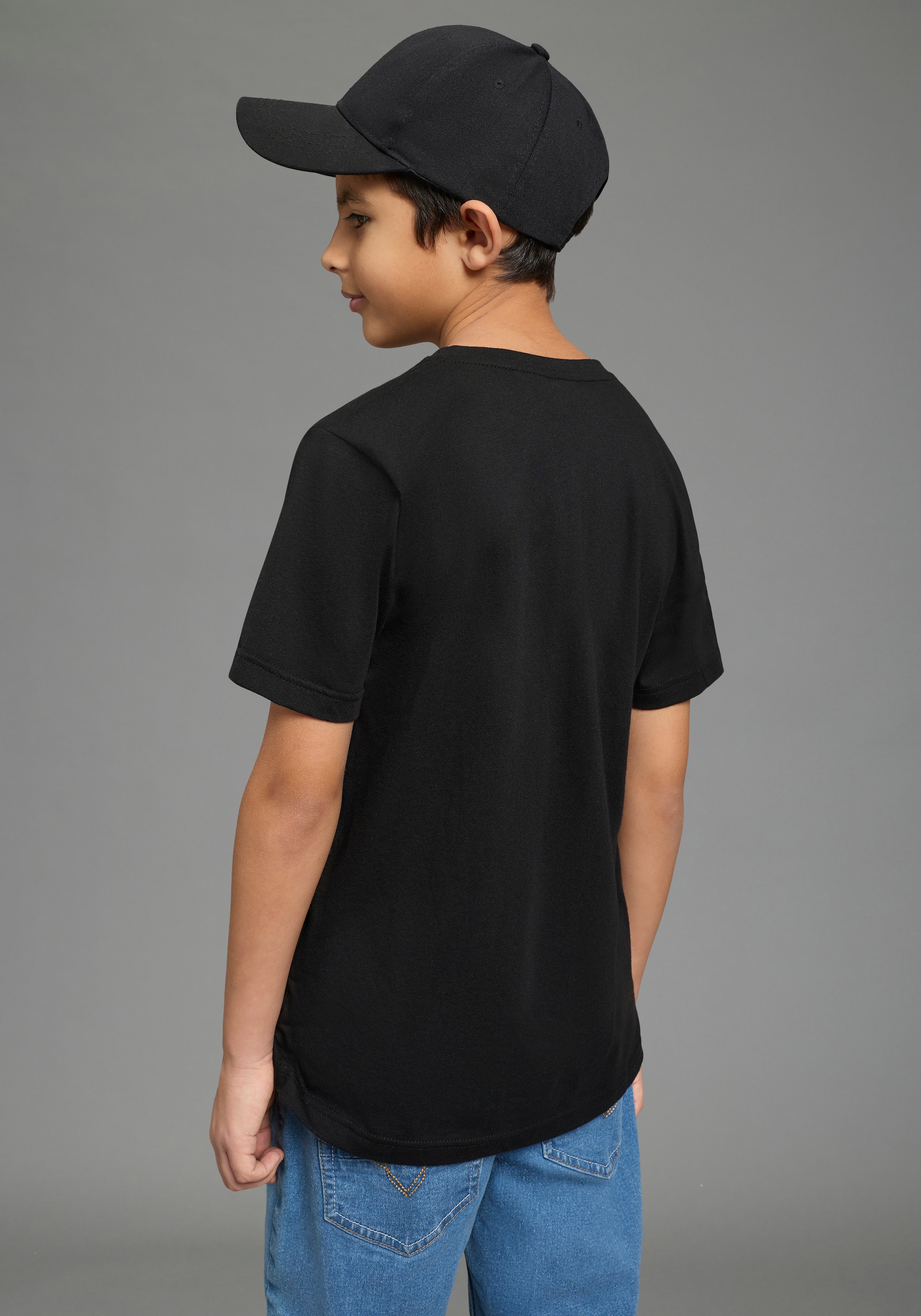 KIDSWORLD T-Shirt »MINIONS Shirt : BEST CREW EVER« Kurzarm, Rundhalsausschnitt, Basic Passform, aus Baumwolle