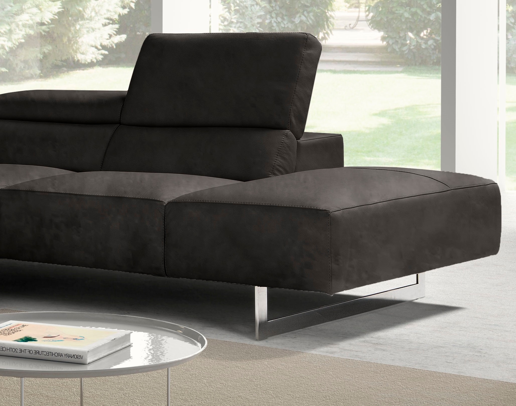 Egoitaliano Ecksofa »Malika, elegant und bequem, Designsofa, L-Form« mit Ottomane, inkl. Kopfteilverstellung und chromfarbenen Metallfüßen