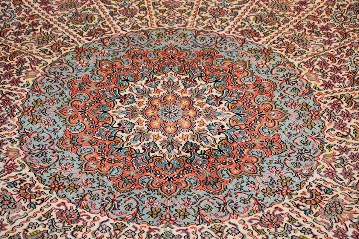Kayoom Seidenteppich »Kashan 12287«, rechteckig, 10 mm Höhe, Einzelstück mit Zertifikat, Wohnzimmer