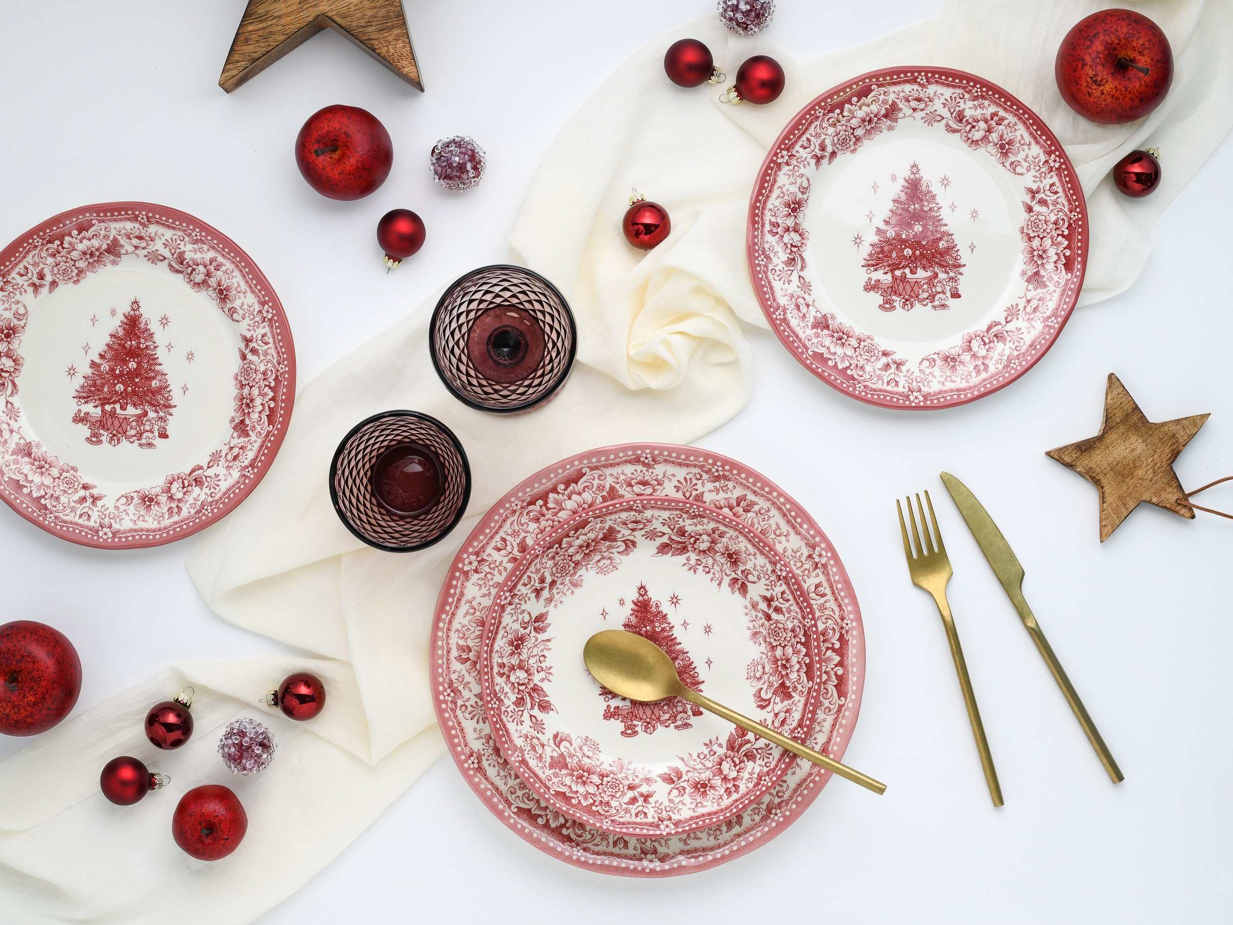 CreaTable Teller-Set »Tannenbaum Rot, Tellerset 12-tlg«, (Set, 12 tlg.), Tannenbaum als Zentralmotiv
