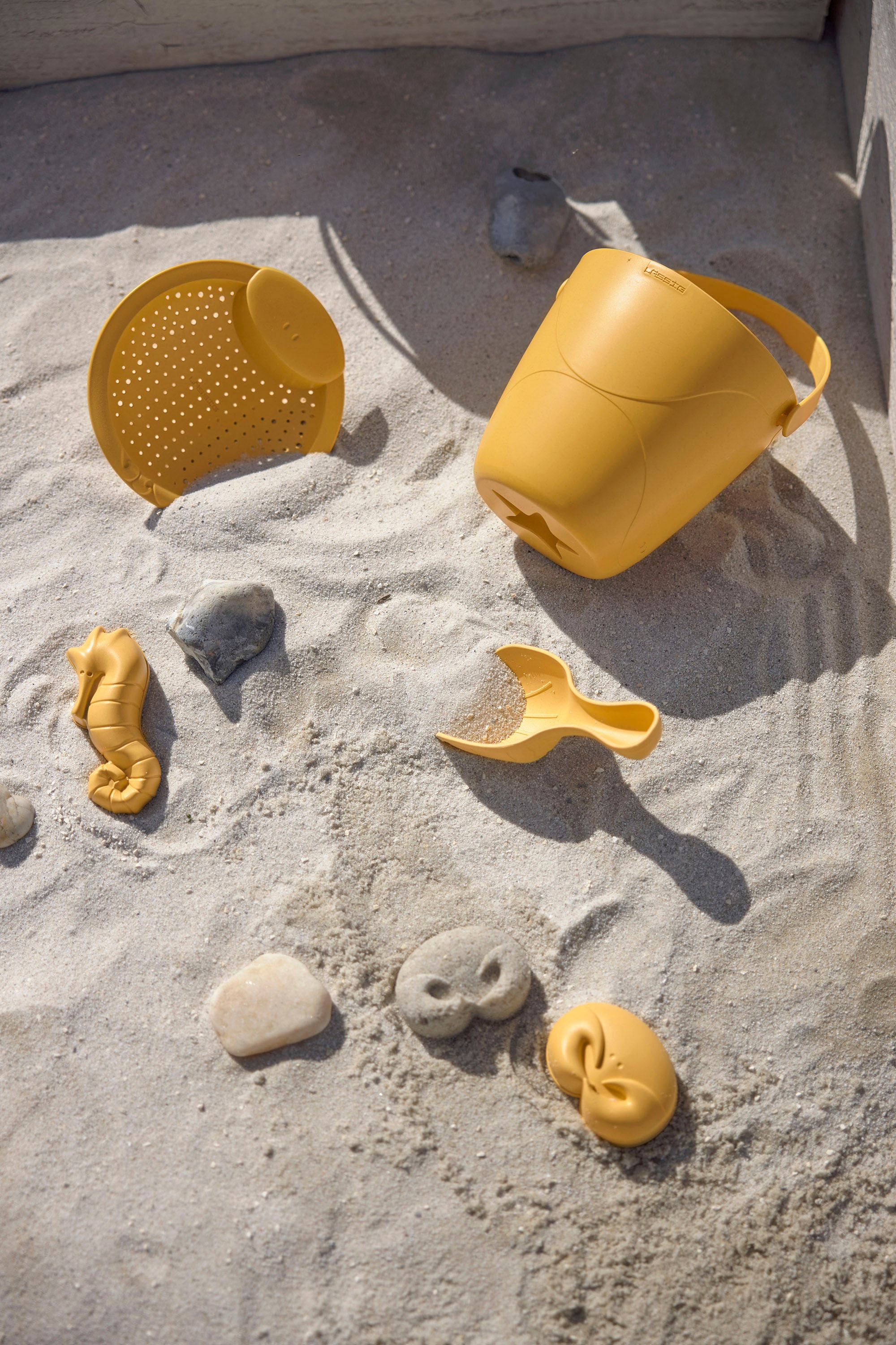 LÄSSIG Sandform-Set »Sandspielzeug 5er Set Water Friends, yellow«, (Set, 5 tlg.), Material aus ressourcenschonendem Biokomposit