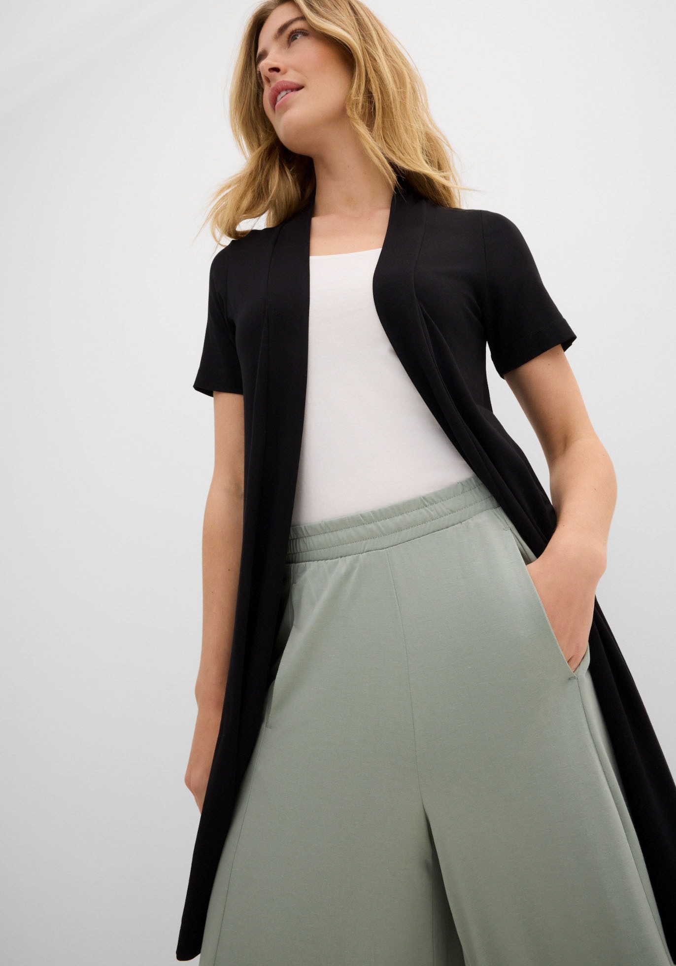 bonprix Culotte »Jersey-Culotte mit weitem Bein«  aus Modal und Polyester, Loose fit Passform, weites Bein