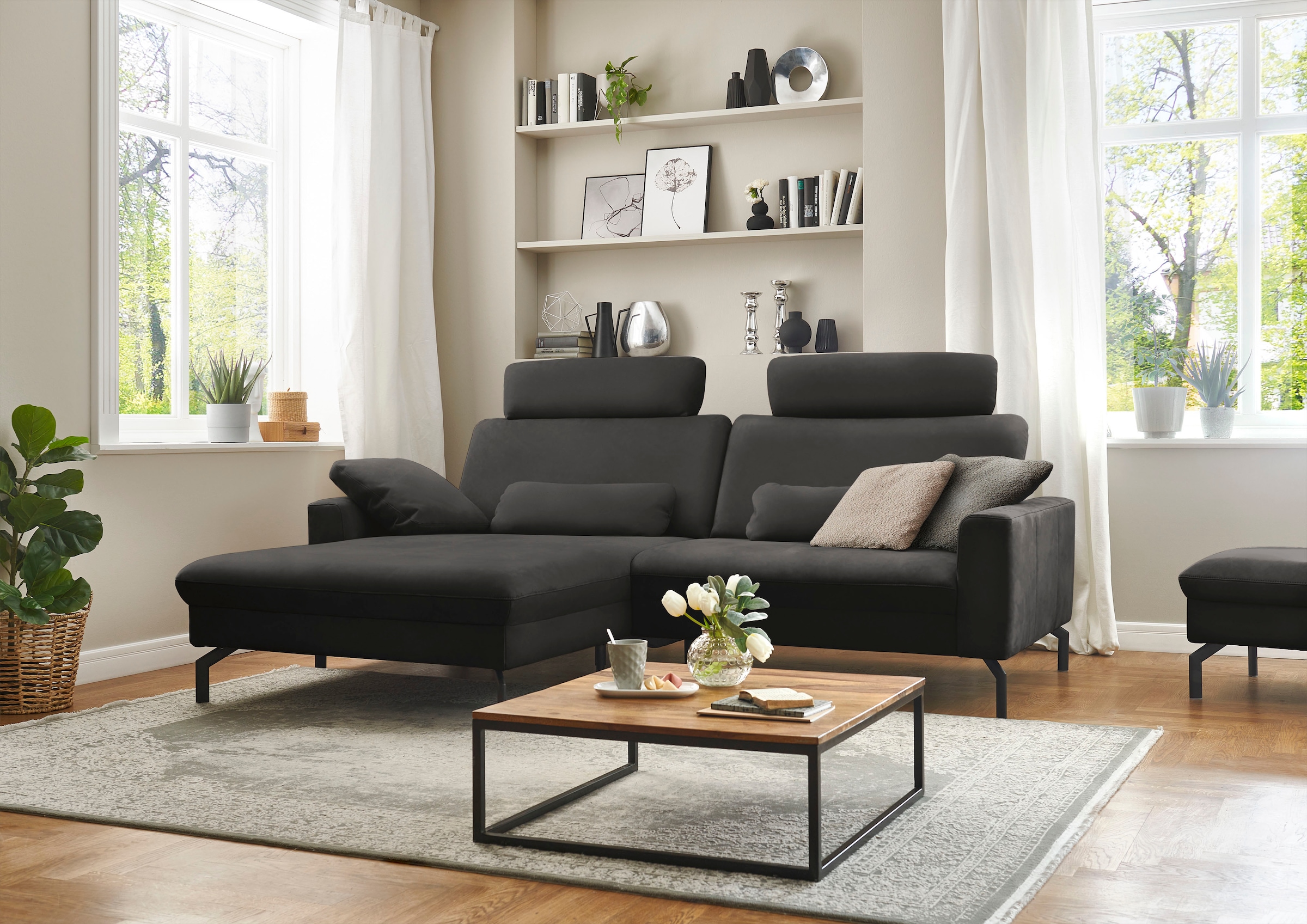 Die PlanBar Ecksofa »PN-EM20028 L-Form mit Kopfstützen«, wahlweise mit motorischem Canape