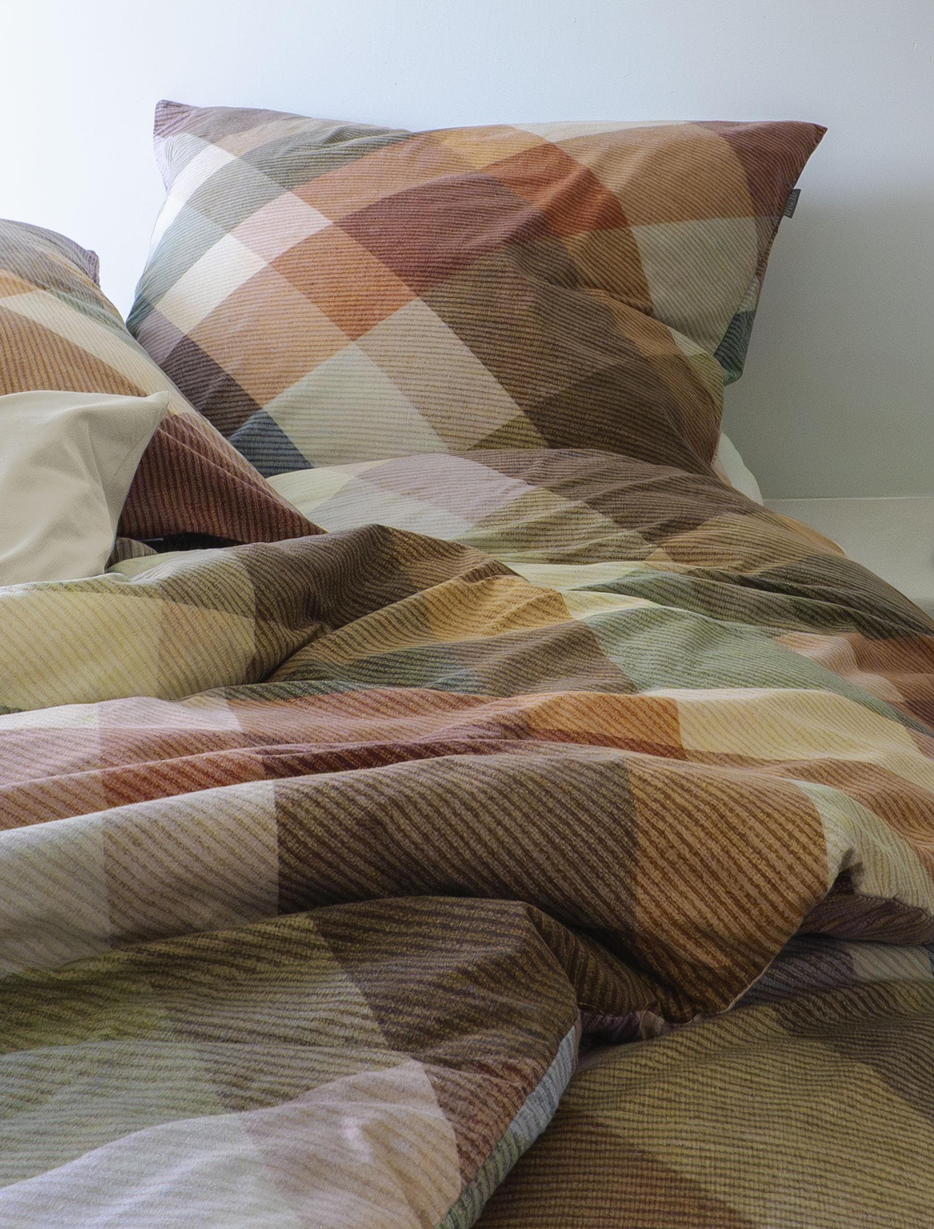 Irisette Bettwäsche »Zobel 8631« 2 Stk. tlg. samtig weich, leicht und wärmend