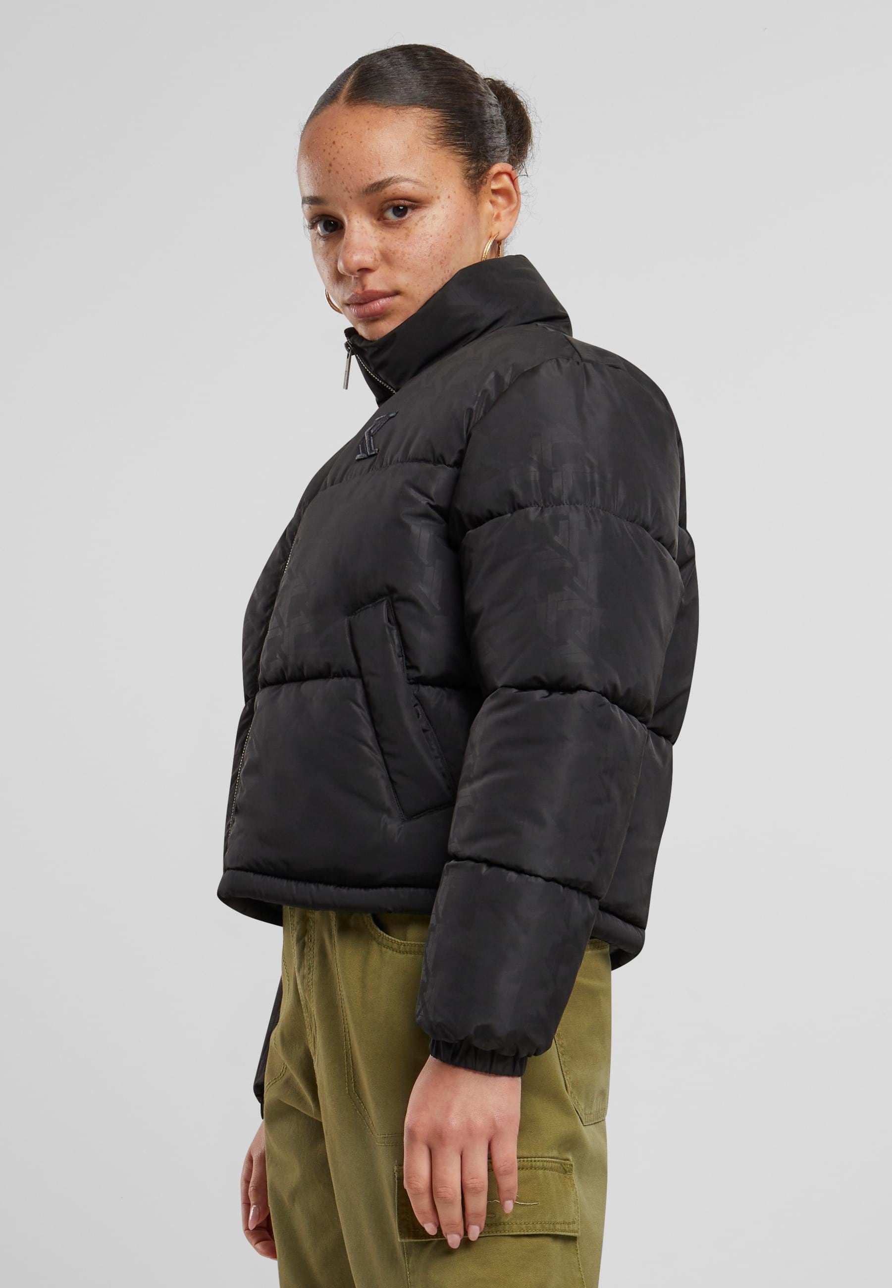 Karl Kani Winterjacke »Karl Kani Karl Kani OG AOP Crop Puffer Jacket« 1 Stk. tlg. ohne Kapuze