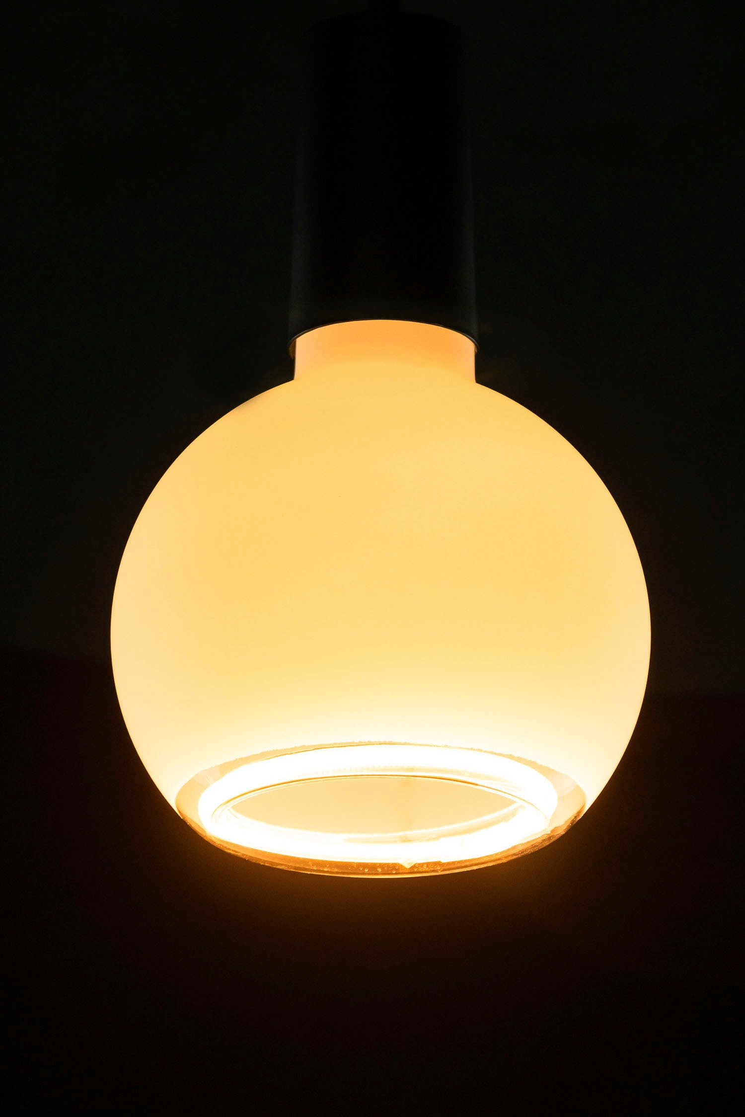 SEGULA LED-Leuchtmittel »LED Floating Globe 125 Ambient matt«, E27, 1 St., Farbwechsler, LED Floating Globe 125, matt, Ambient Dimming, E27, 5W, CRI 90