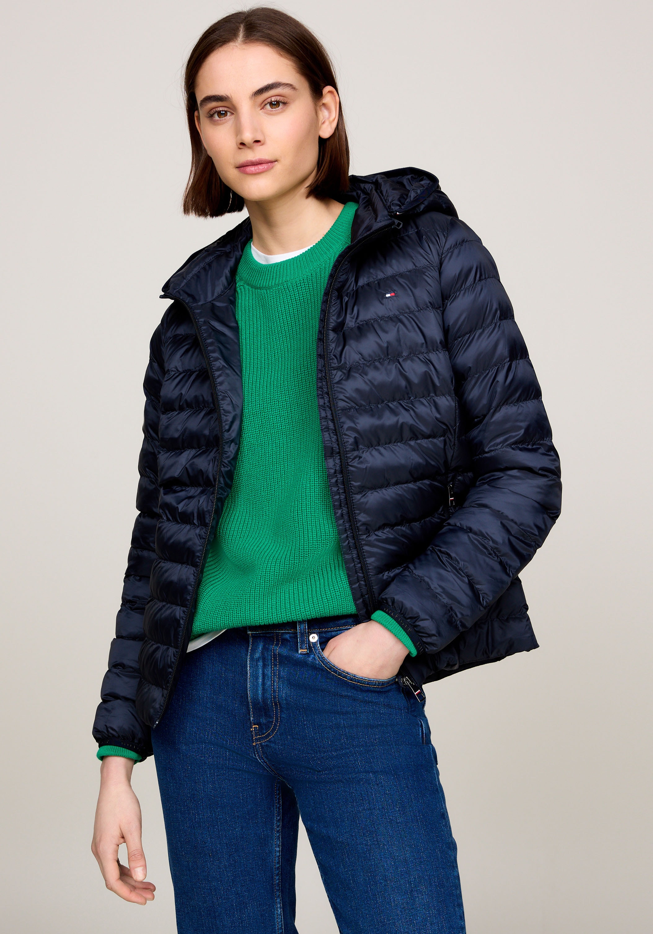 Tommy Hilfiger Steppjacke »LW PADDED GLOBAL STRIPE JACKET«, (Global Serie TH WOMEN), mti Global Stripe an der Kapuze