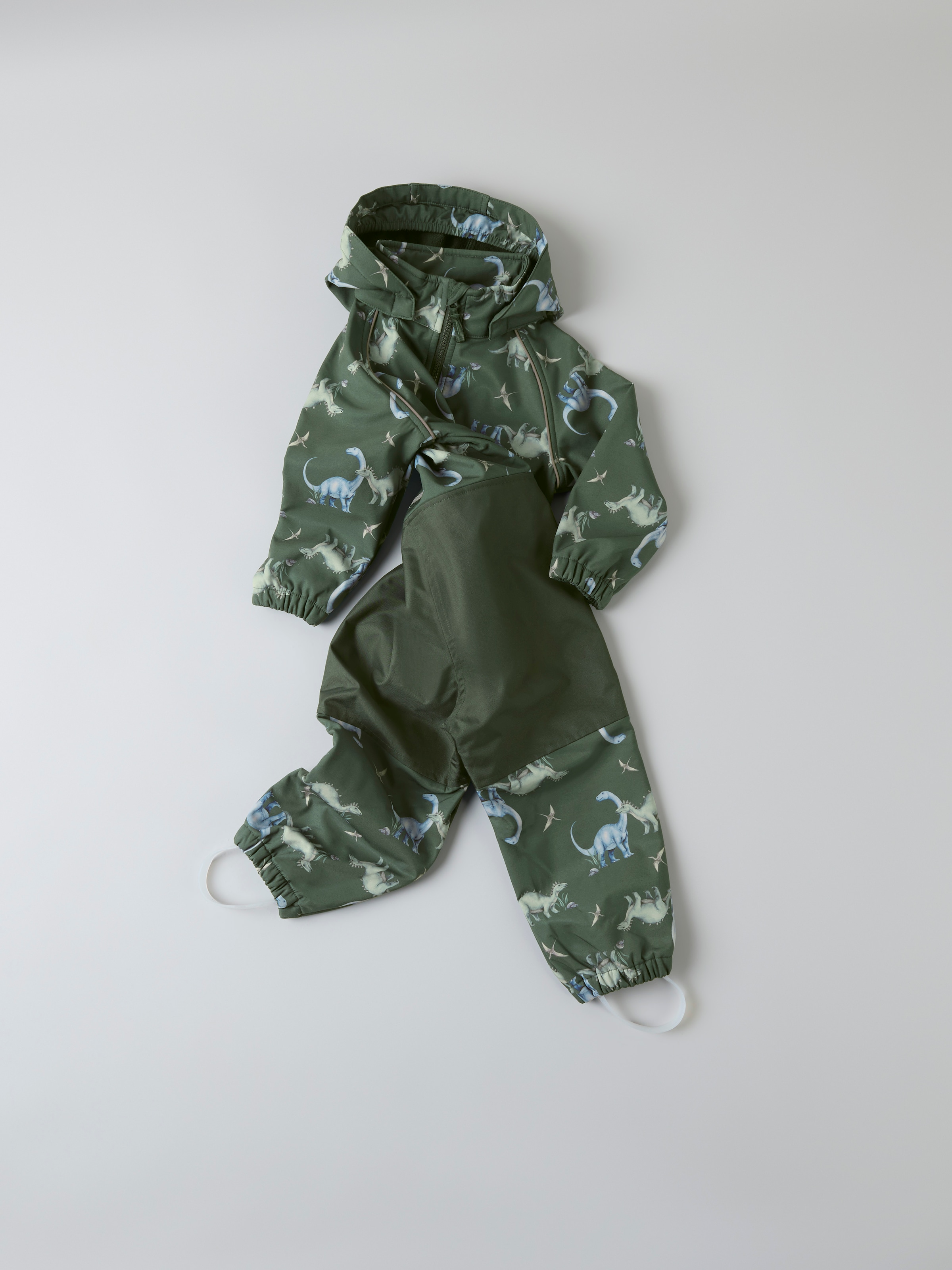 Name It »NMMALFA08 SOFTSHELL SUIT AOP 1FO NOOS« mit dekorativen und reflektierenden Details