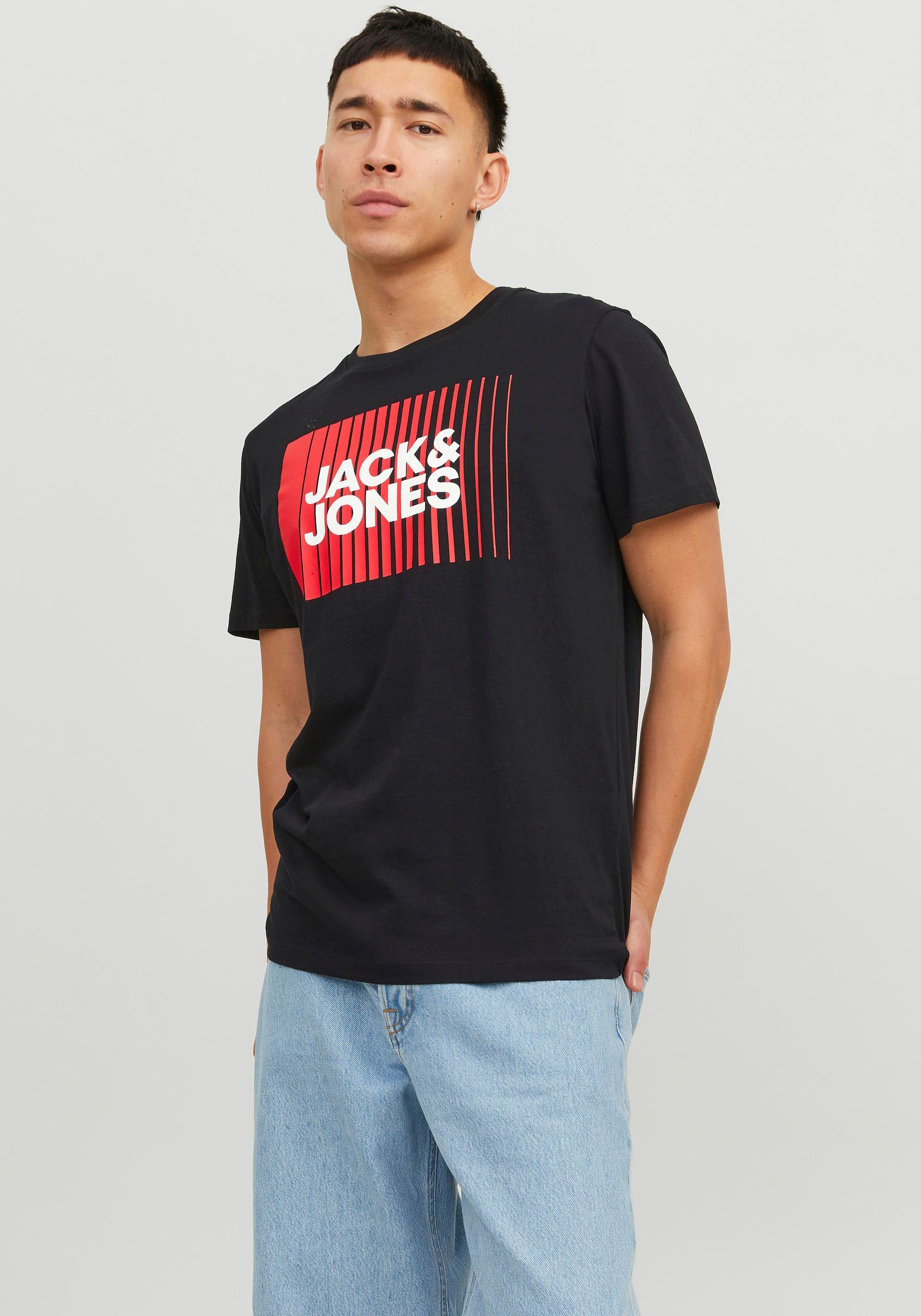 JACK & JONES Rundhalsshirt »JJECORP LOGO TEE PLAY SS O-NECK NOOS« Black L L Kurzarm-Design, perfekt für wärmere Tage oder als Layering-Basis
