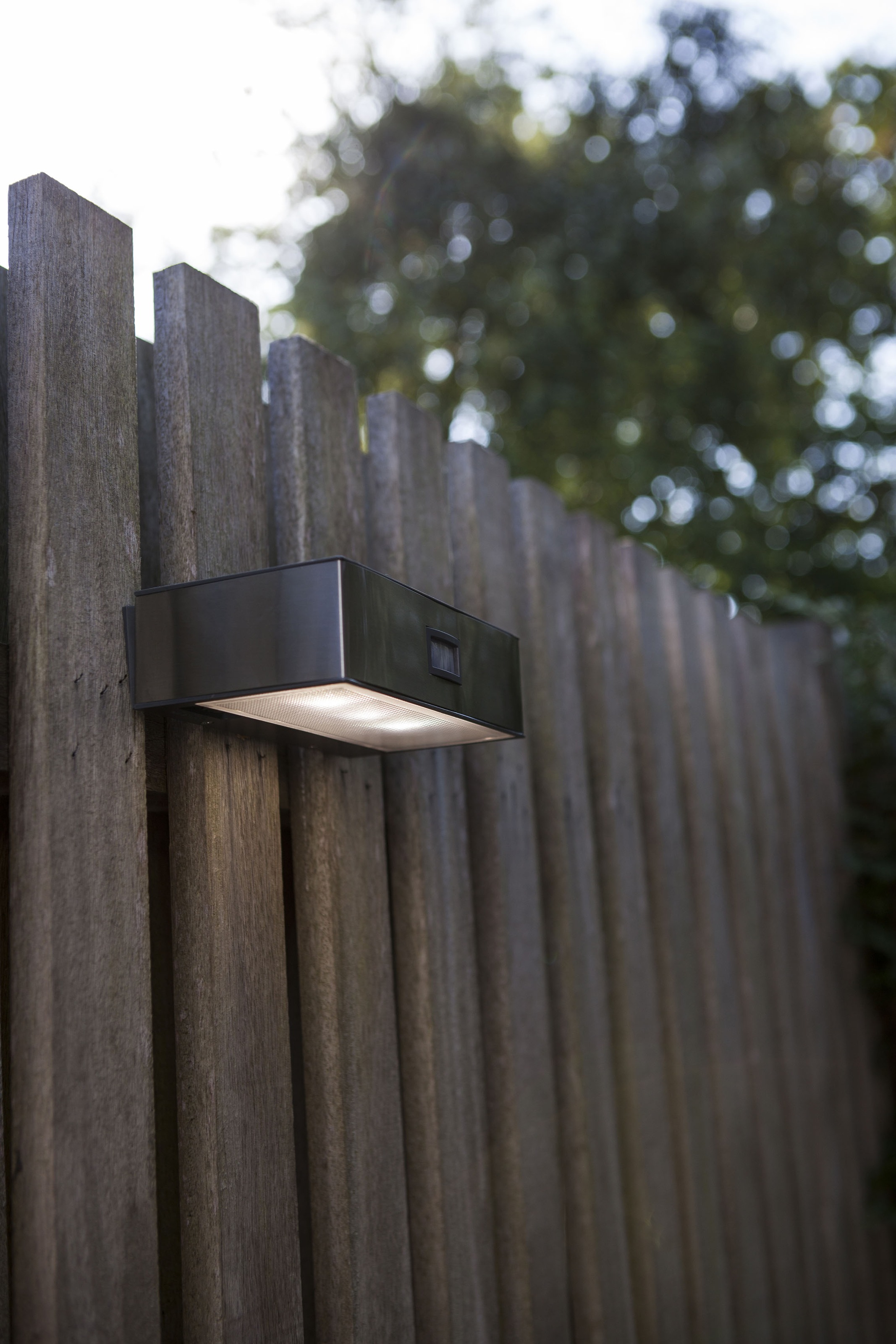 LUTEC LED Außen-Wandleuchte »BRICK«, Leuchtmittel LED-Modul | LED fest integriert, Solarleuchte, Bewegungsmelder