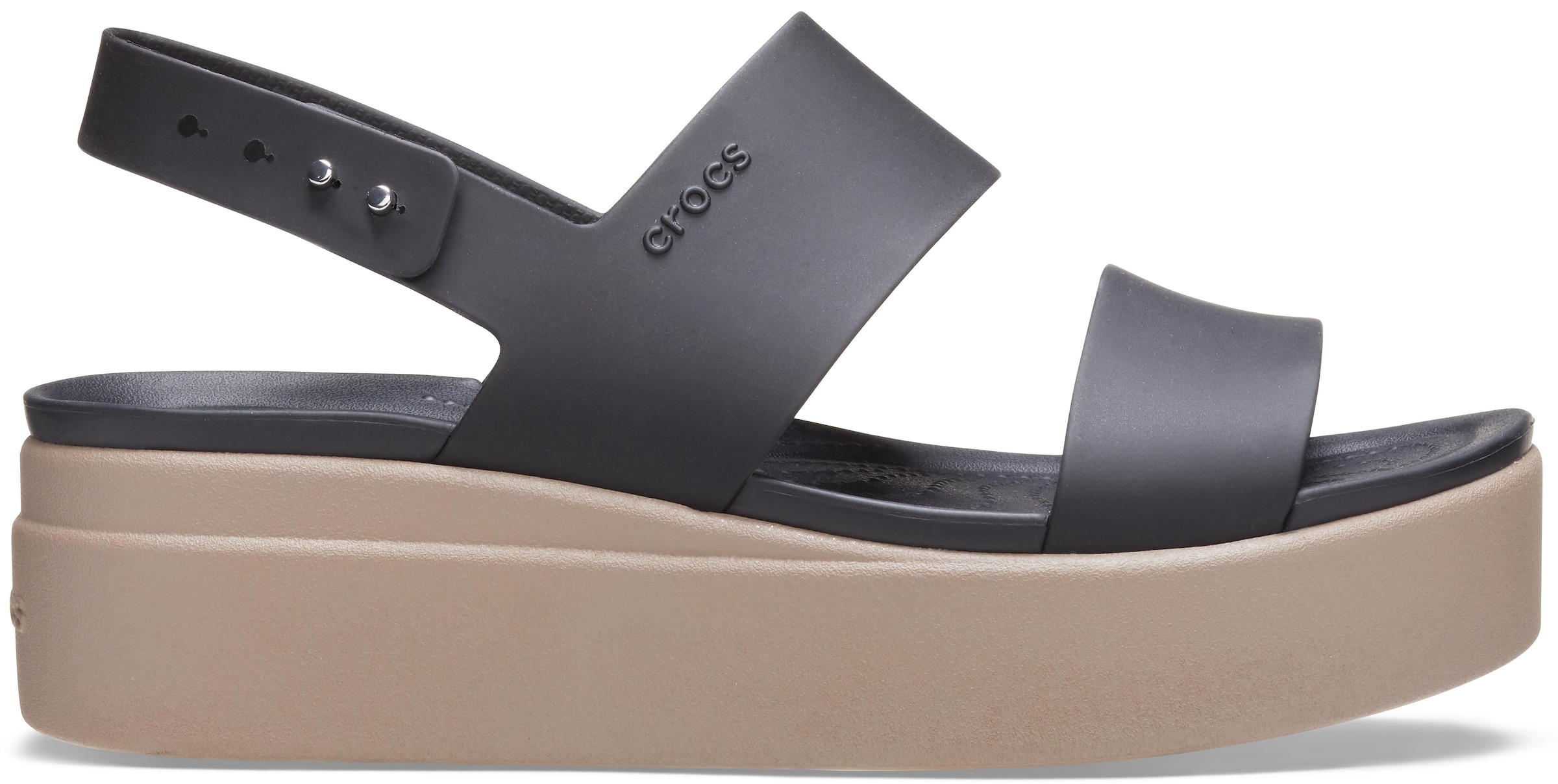 Crocs Keilsandalette »Brooklyn Low Wedge«  , Sommerschuh, Sandale, Keilabsatz, mit modischer Plateausohle