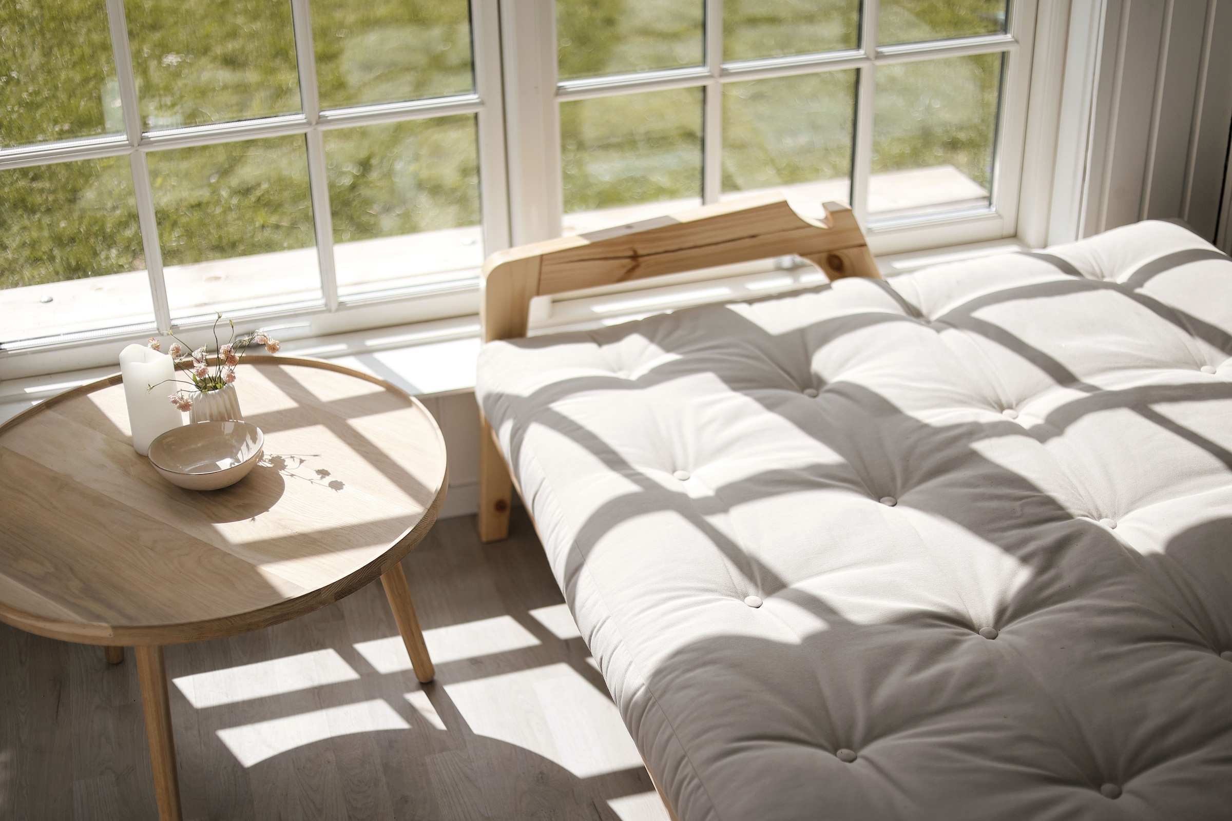 Karup Design Schlafsofa »Grab, inkl. Futonmatratze - aus massivem Kieferholz, 130x190 cm« Mit Holzstruktur, inkl. Futonmatratze, Liegefläche 130x190 cm