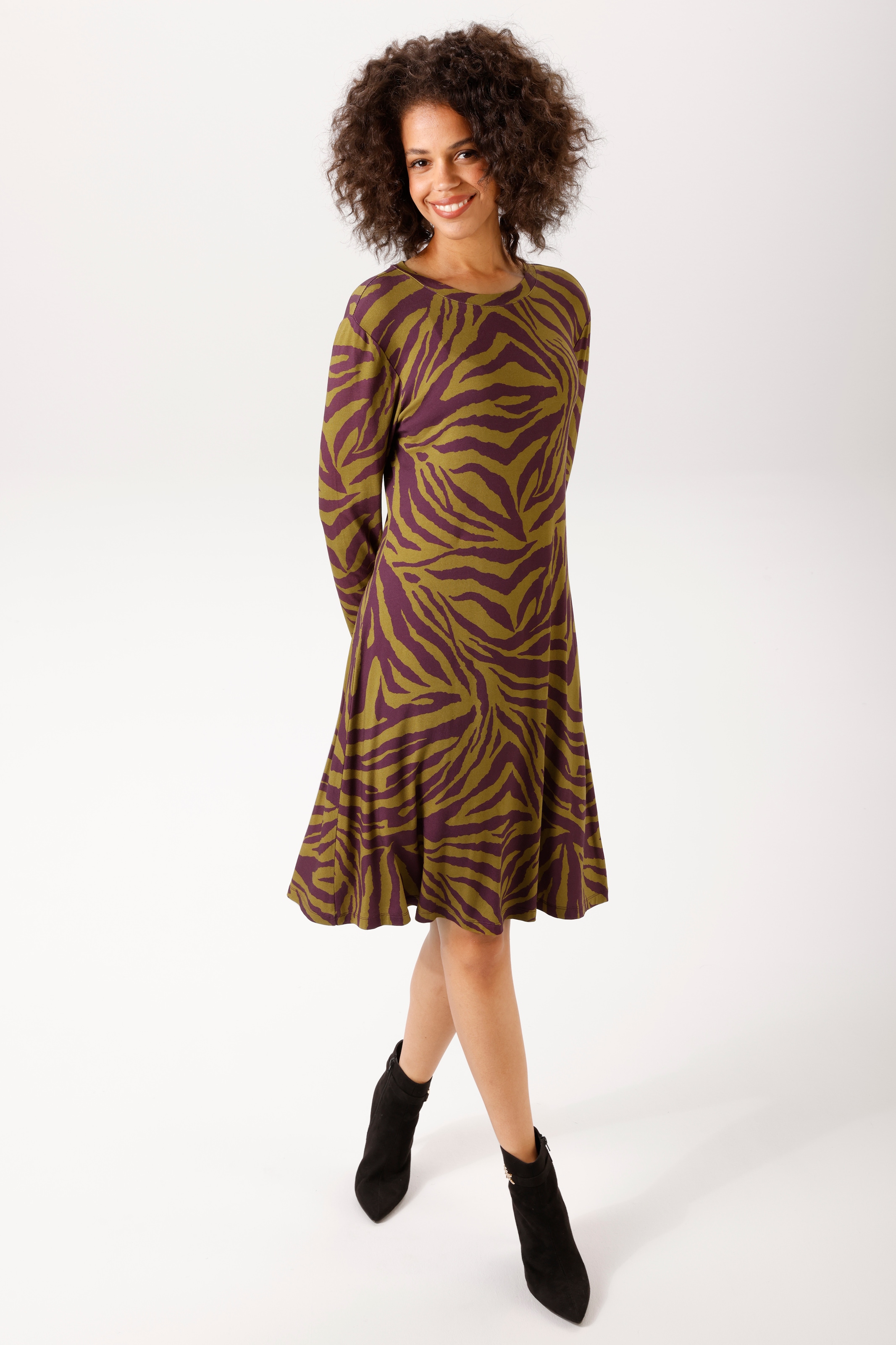 Aniston CASUAL A-Linien-Kleid mit extravagantem Zebra-Muster - NEUE KOLLEKTION