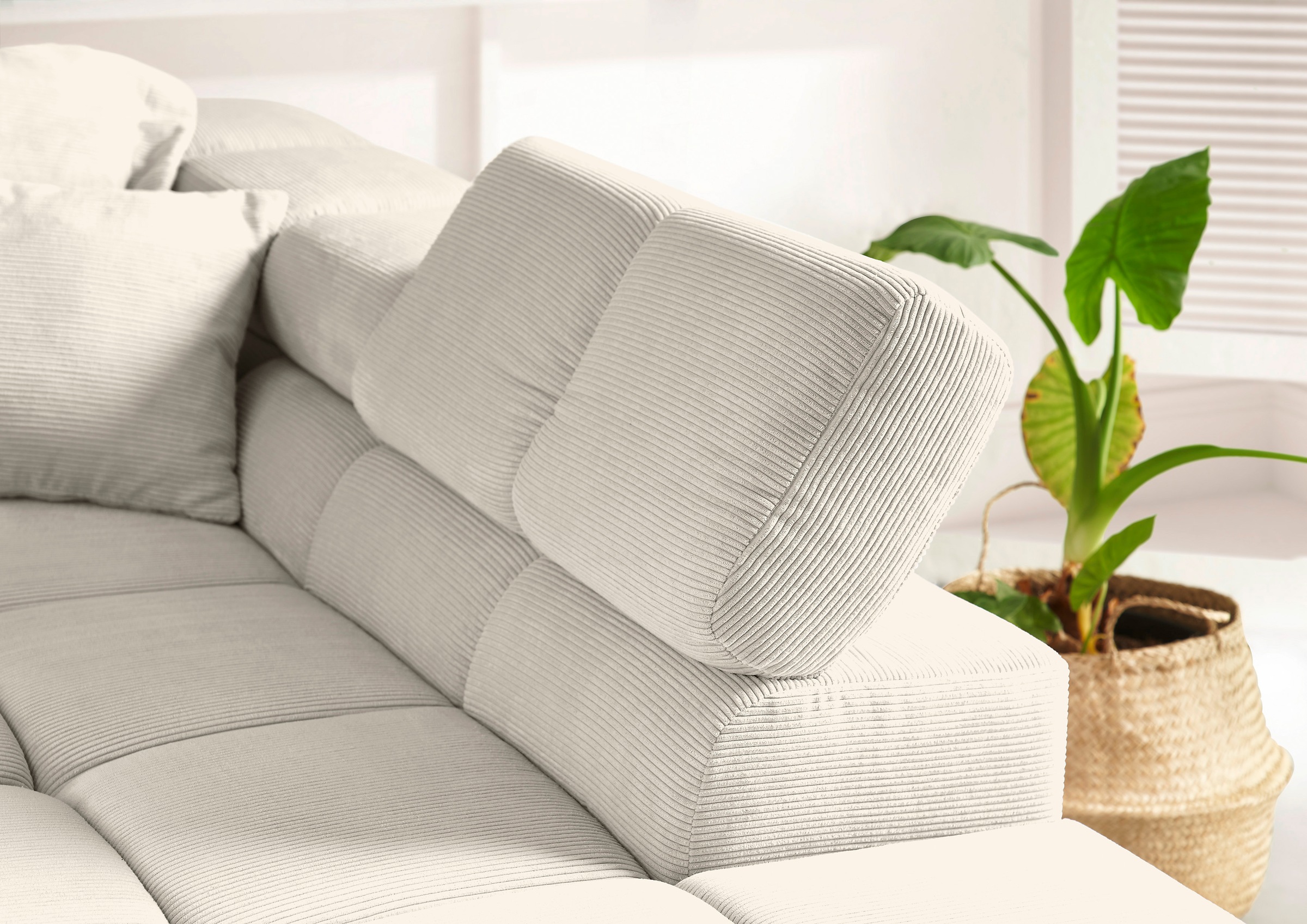 INOSIGN Ecksofa »Ancona incl. Kopfteilverstellung, OTTOs Choice, Breite 319cm, L-Form«, wahlweise motorische Sitztiefenverstellung, auch in Cord + Easy Care
