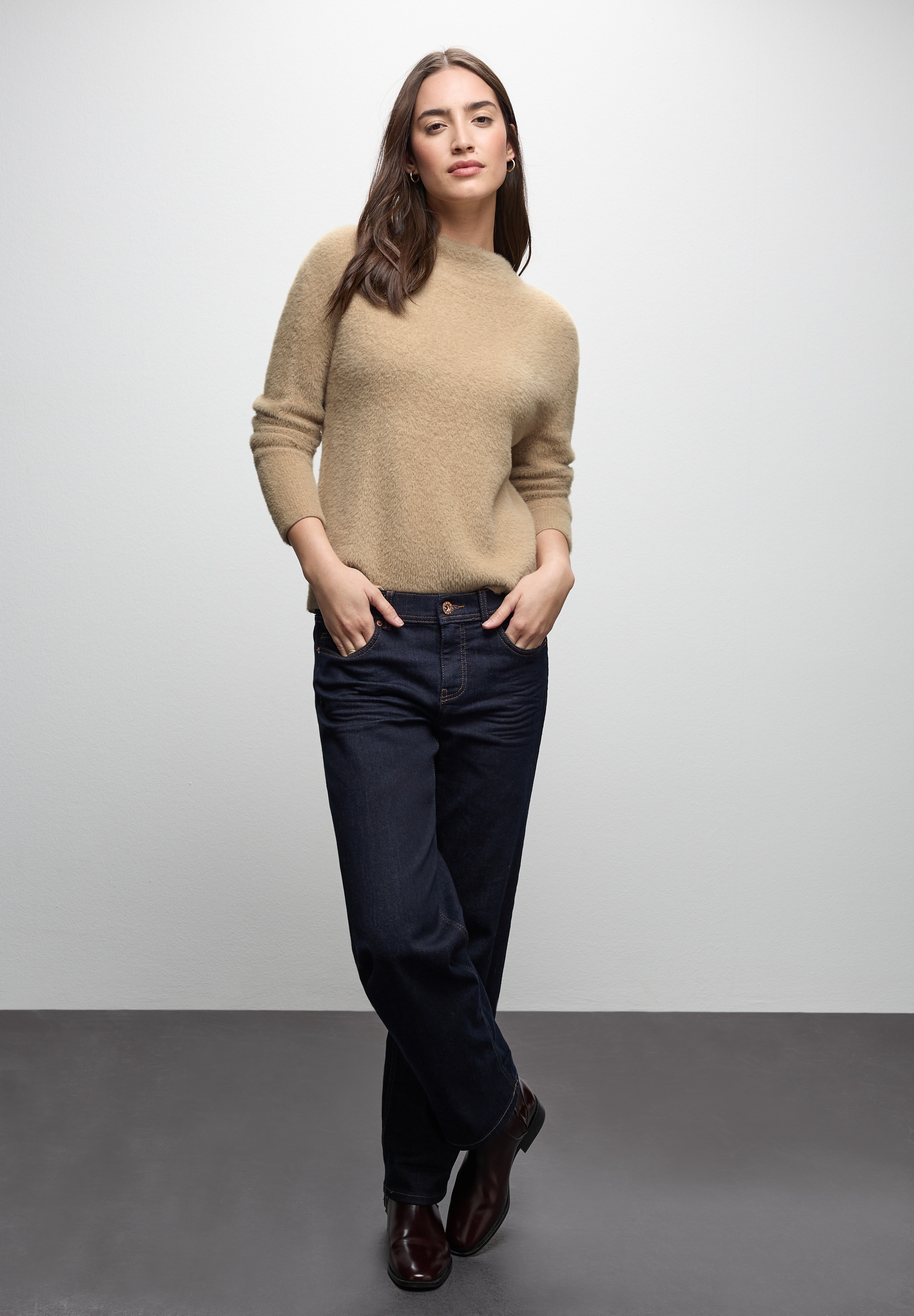 STREET ONE Rundhalspullover in softer Federgarn-Qualität