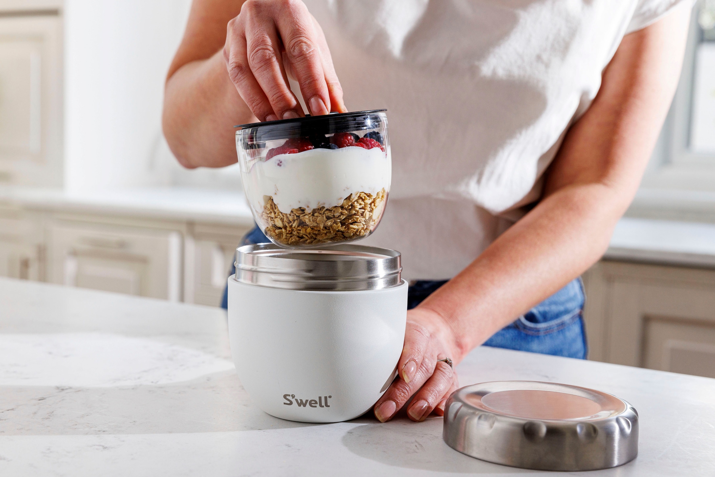 S'well Thermoschüssel »S’well Pink Topaz Eats 2-in-1 Food Bowl«, 2 tlg., aus Edelstahl, Therma-S'well®-Technologie mit dreischichtiger Außenschale
