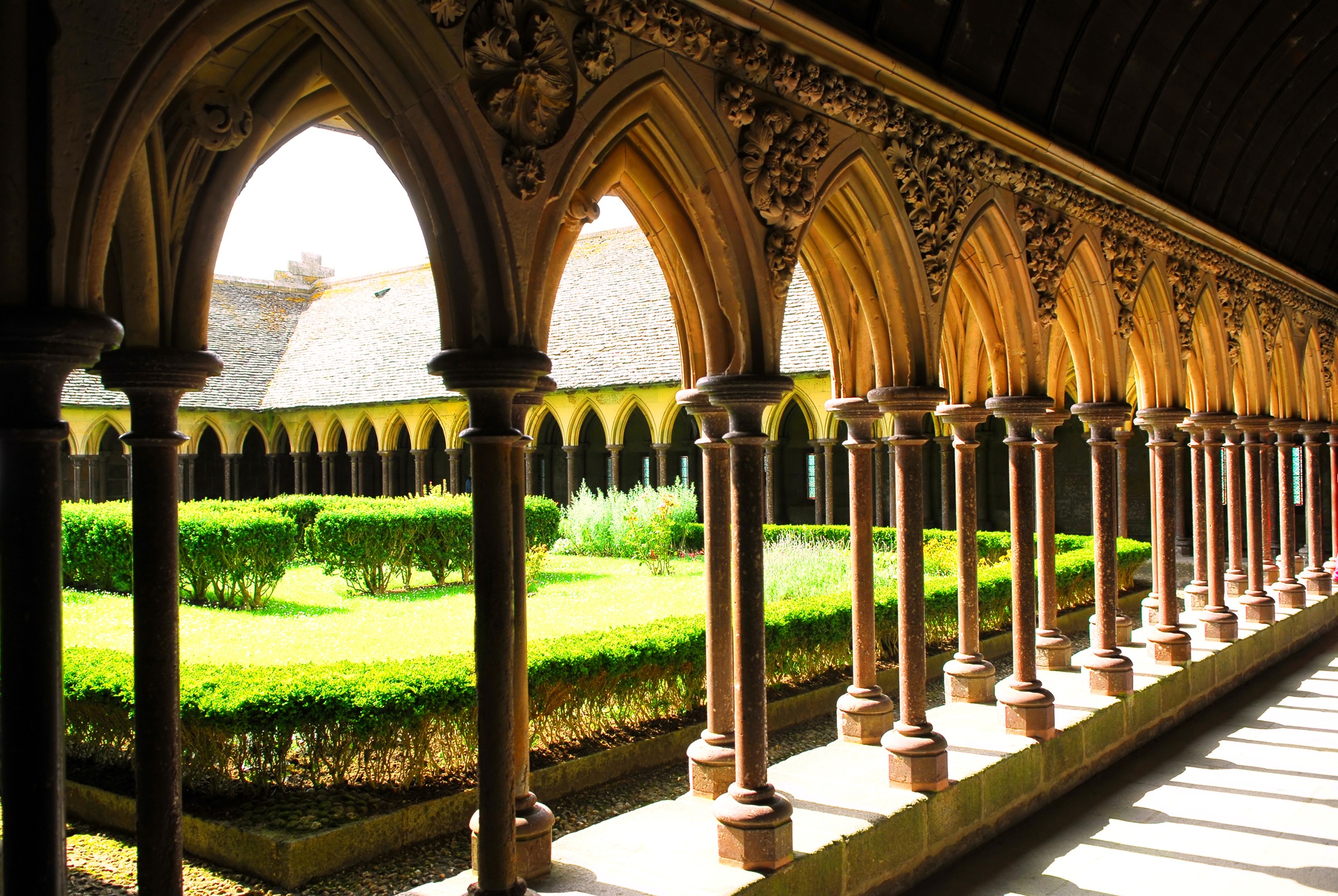Papermoon Fototapete »Saint Michel Cloister« glatt günstig online kaufen