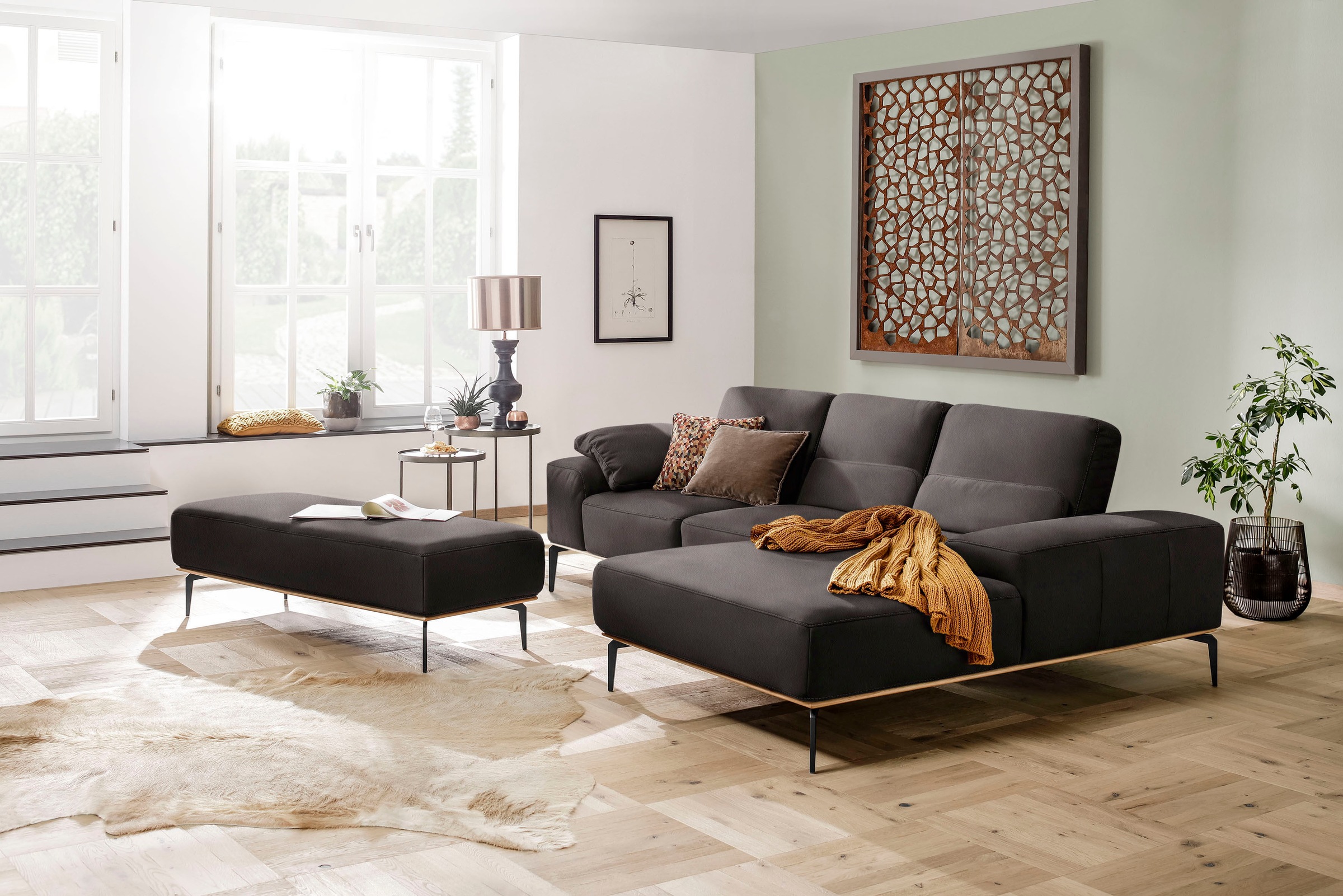 W.SCHILLIG Ecksofa »run, Designsofa mit tollem Sitzkomfort, bequem, L-Form«, mit Holzsockel, Füße in Schwarz pulverbeschichtet, Breite 279 cm