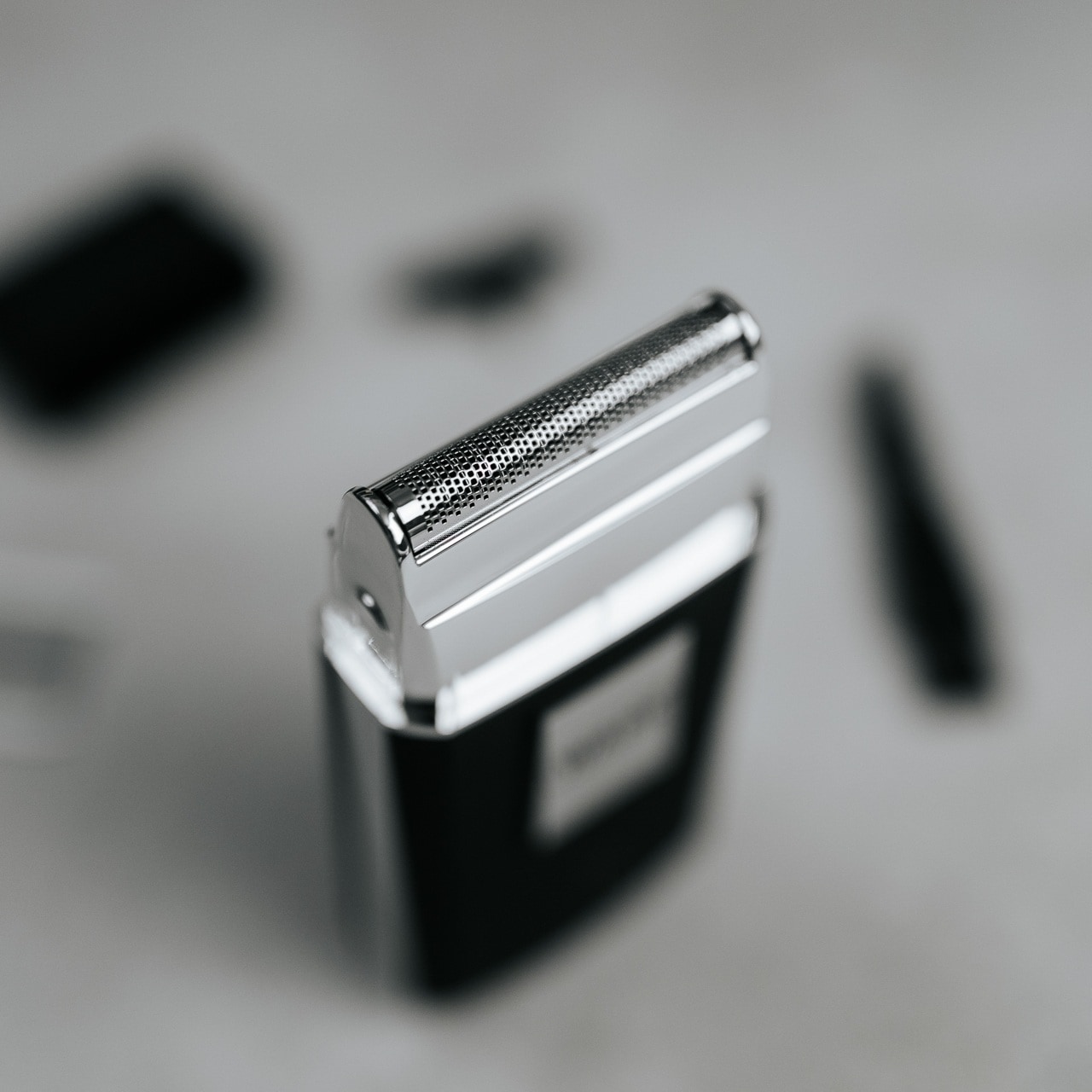 Wahl Elektrorasierer »Travel Shaver« 8 Stk. Aufsätze Kompaktes Design, LED-Ladenanzeige