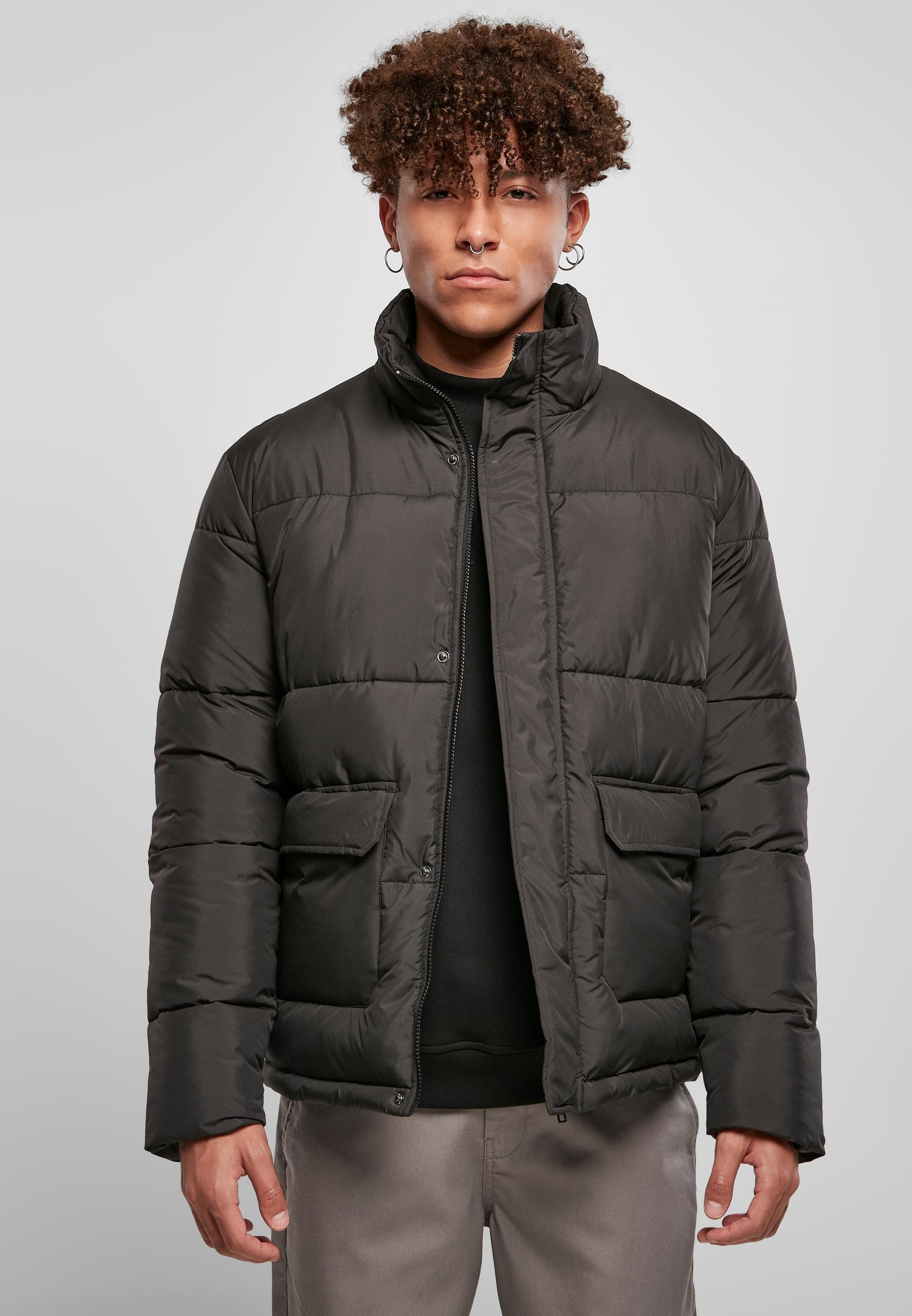 URBAN CLASSICS Winterjacke »Urban Classics Herren Short Puffer Jacket« 1 Stk. tlg. ohne Kapuze