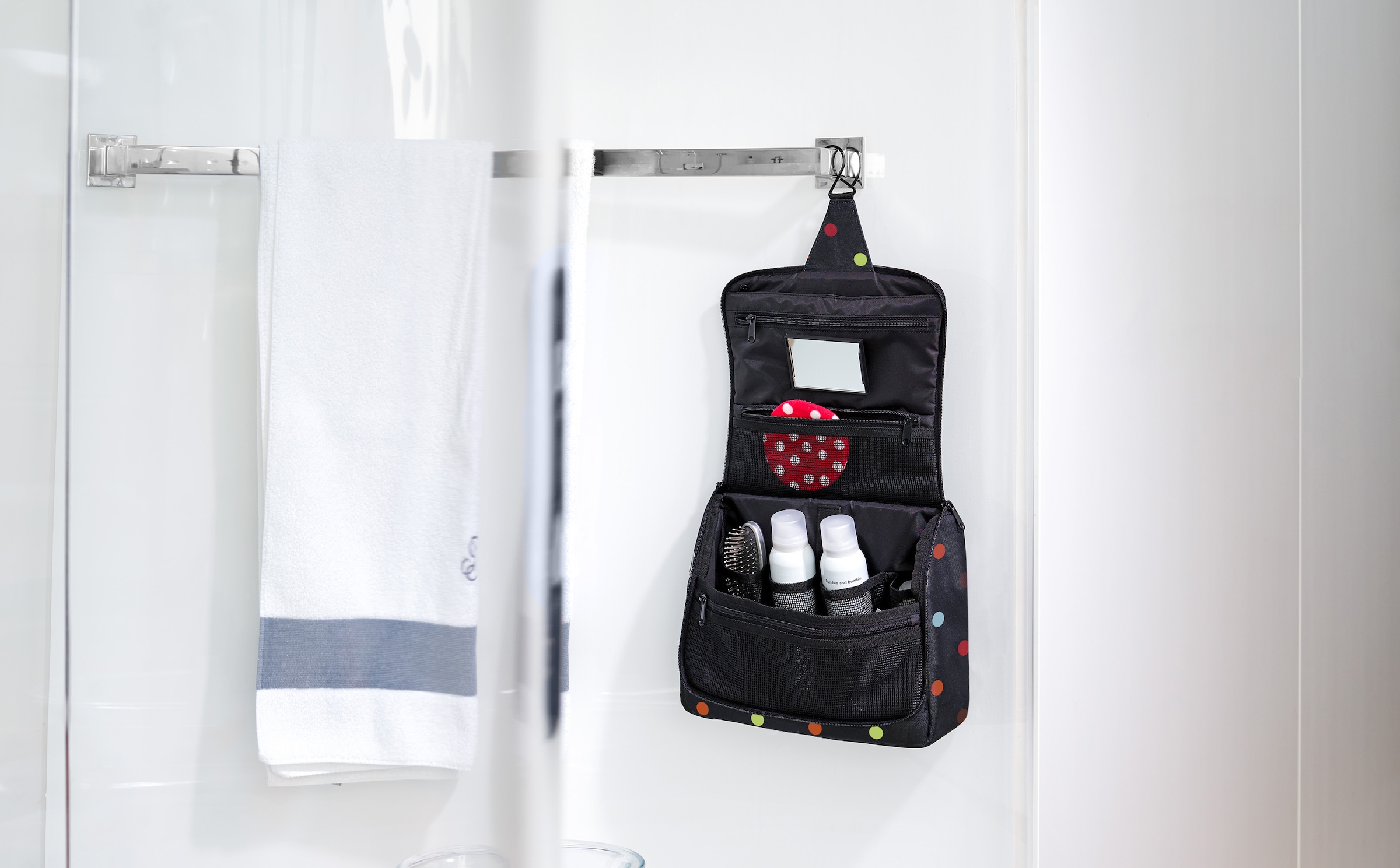 REISENTHEL® Kulturbeutel »reisenthel toiletbag XL« inkl. Spiegel mit Klettverschluss