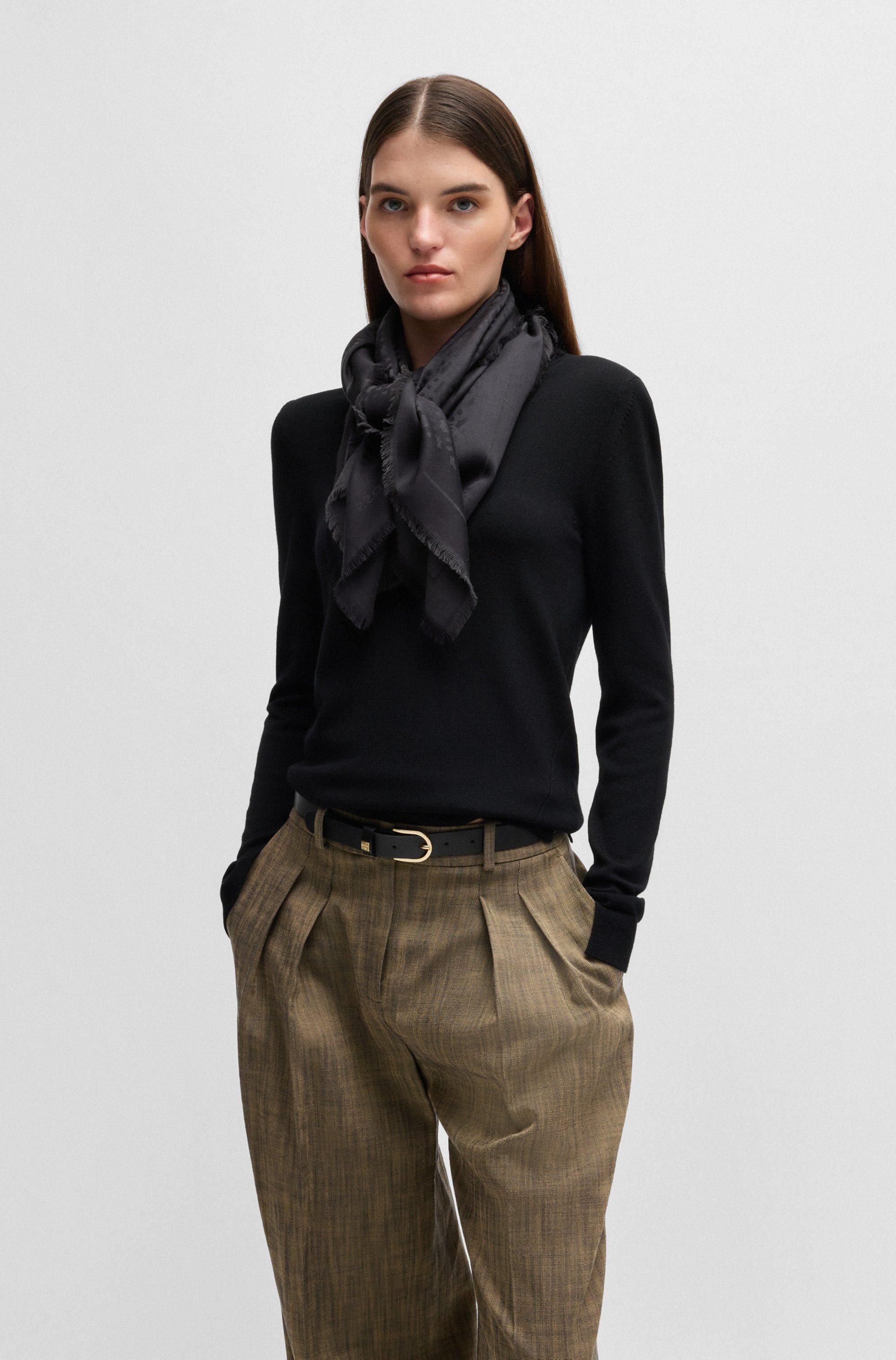 BOSS Schal »Ledonia 120*120«, mit Jaquardmuster