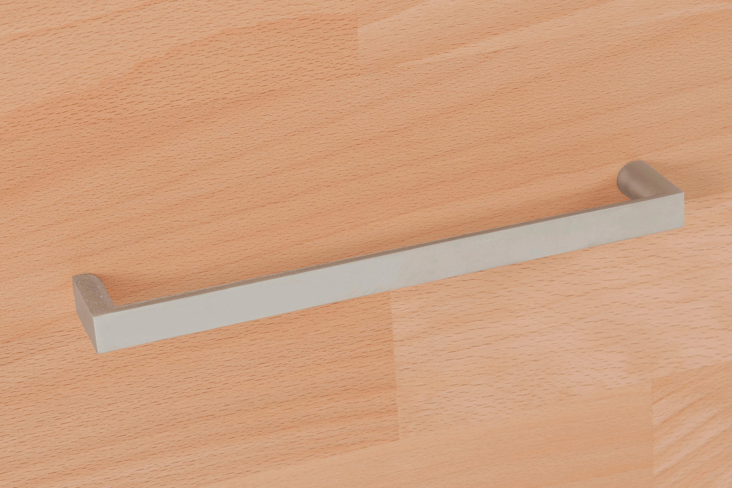 Home affaire Highboard »Ribe,120cm breit,112cm hoch, Fronten Massivholz,12 Fächer«, Holz massiv, Holzwerkstoff, Metall Griffe,2Türen mit Glaseinsatz