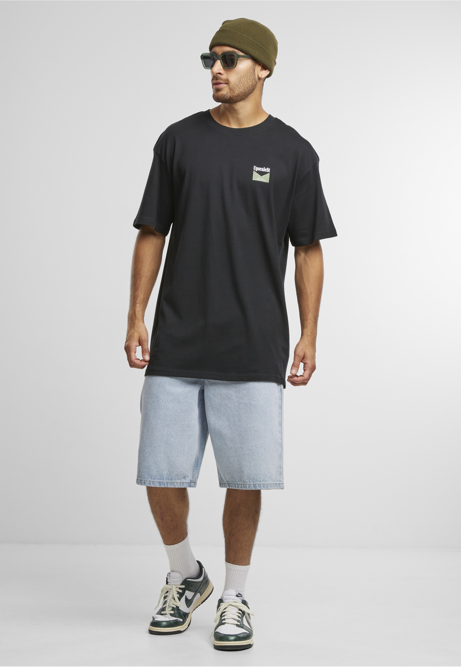 Upscale by Mister Tee T-Shirt »Upscale by Mister Tee Live Bold Oversize Tee« 1 Stk.