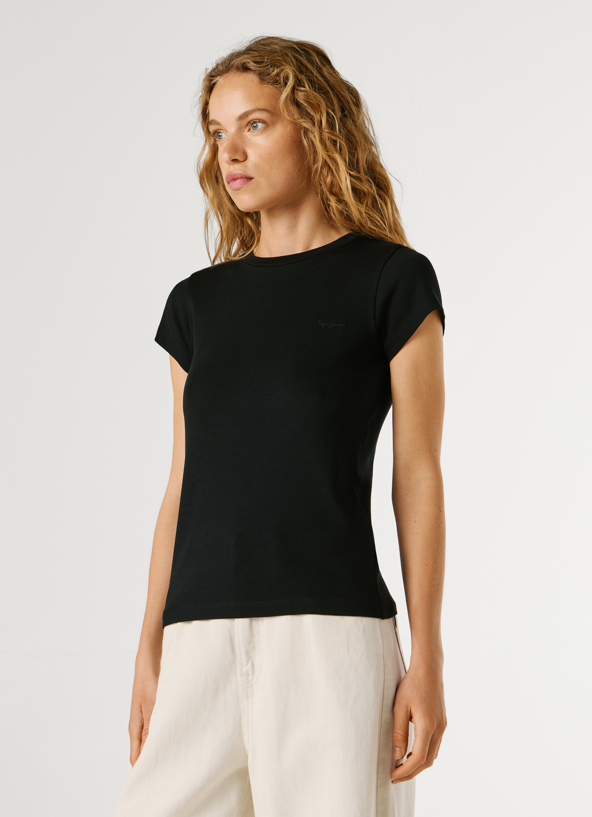 Pepe Jeans T-Shirt »MERIDA« aus elastischem Rippstoff, Rundhalsform