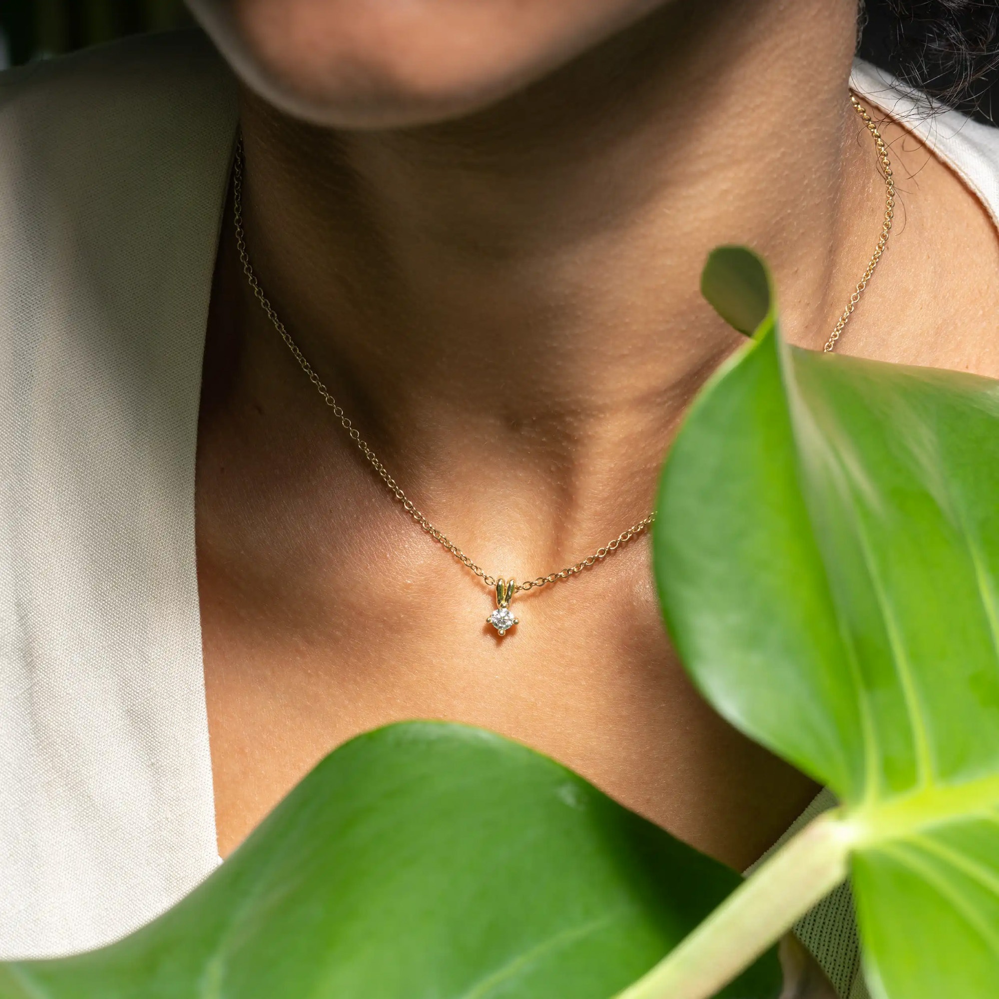 LYOMI Kettenanhänger »585/- Gelbgold 1 synth. Diam. 0,25 ct.«