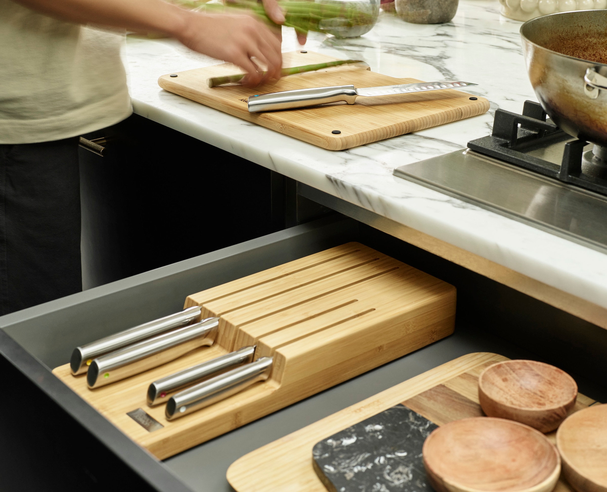 Joseph Joseph Messer-Set »Elevate Steel Knives Bamboo Store«, (6 tlg.), rutschfest, Bambus, japanischer Edelstahl