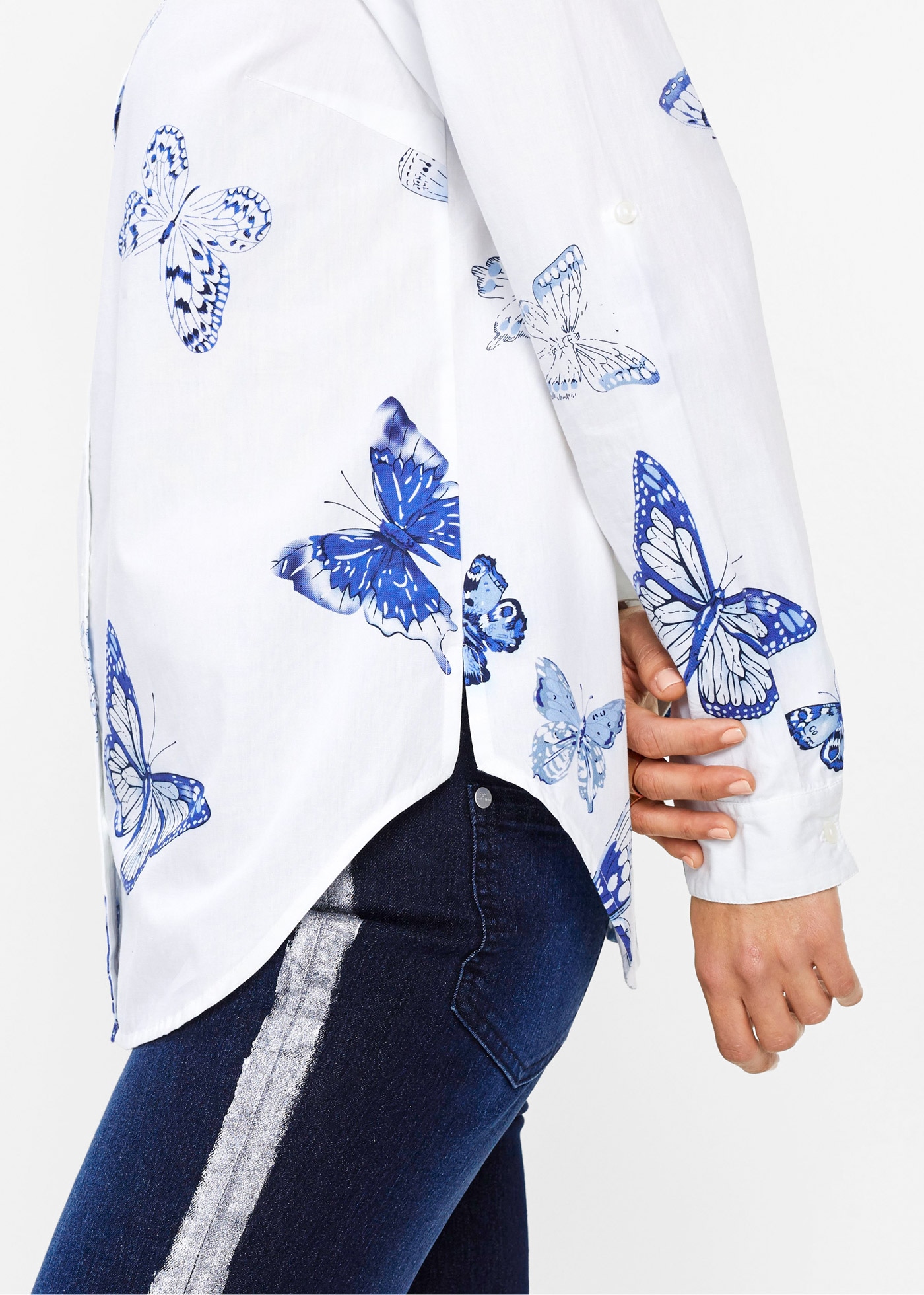 bonprix Druckbluse 1 figurumspielende Tunika-Passform, aus Viskose, Krempelärmel