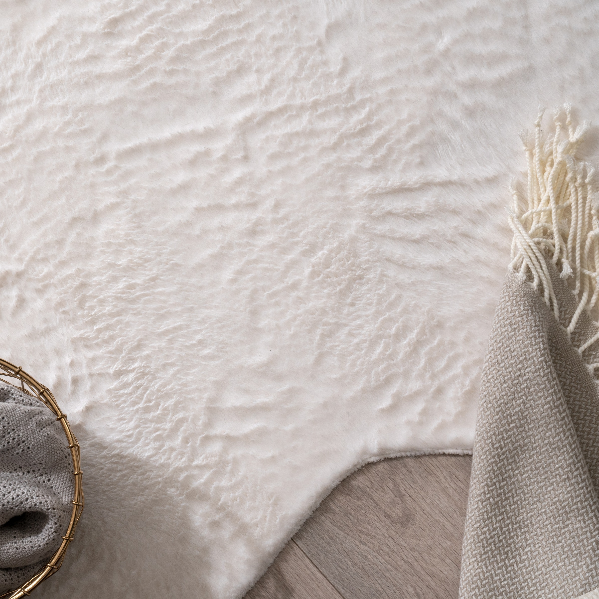 Paco Home Fellteppich »Pelt 640«, fellförmig, 16 mm Höhe, Kunstfell, Uni Farben, sehr weicher Flor