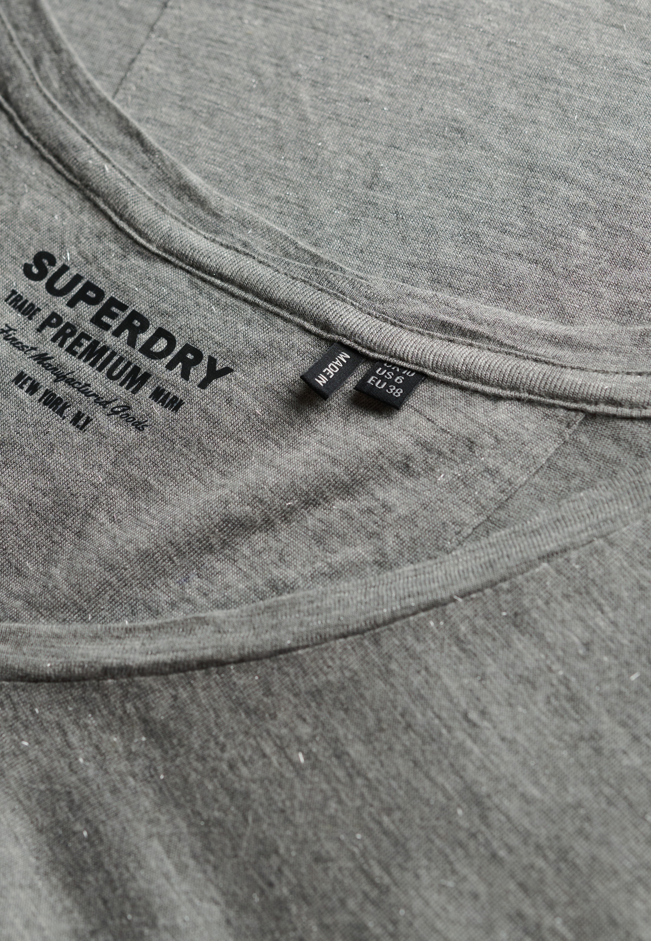 Superdry T-Shirt »STUDIOS SLUB EMB VEE TEE«