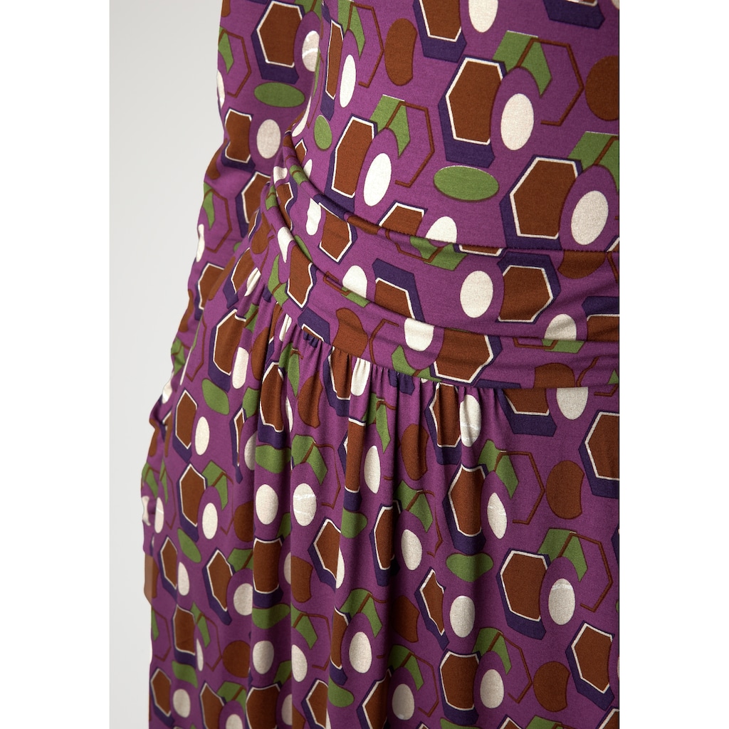 Aniston SELECTED Jerseykleid, mit geometrischem Muster und geraffter Taille - NEUE KOLLEKTION