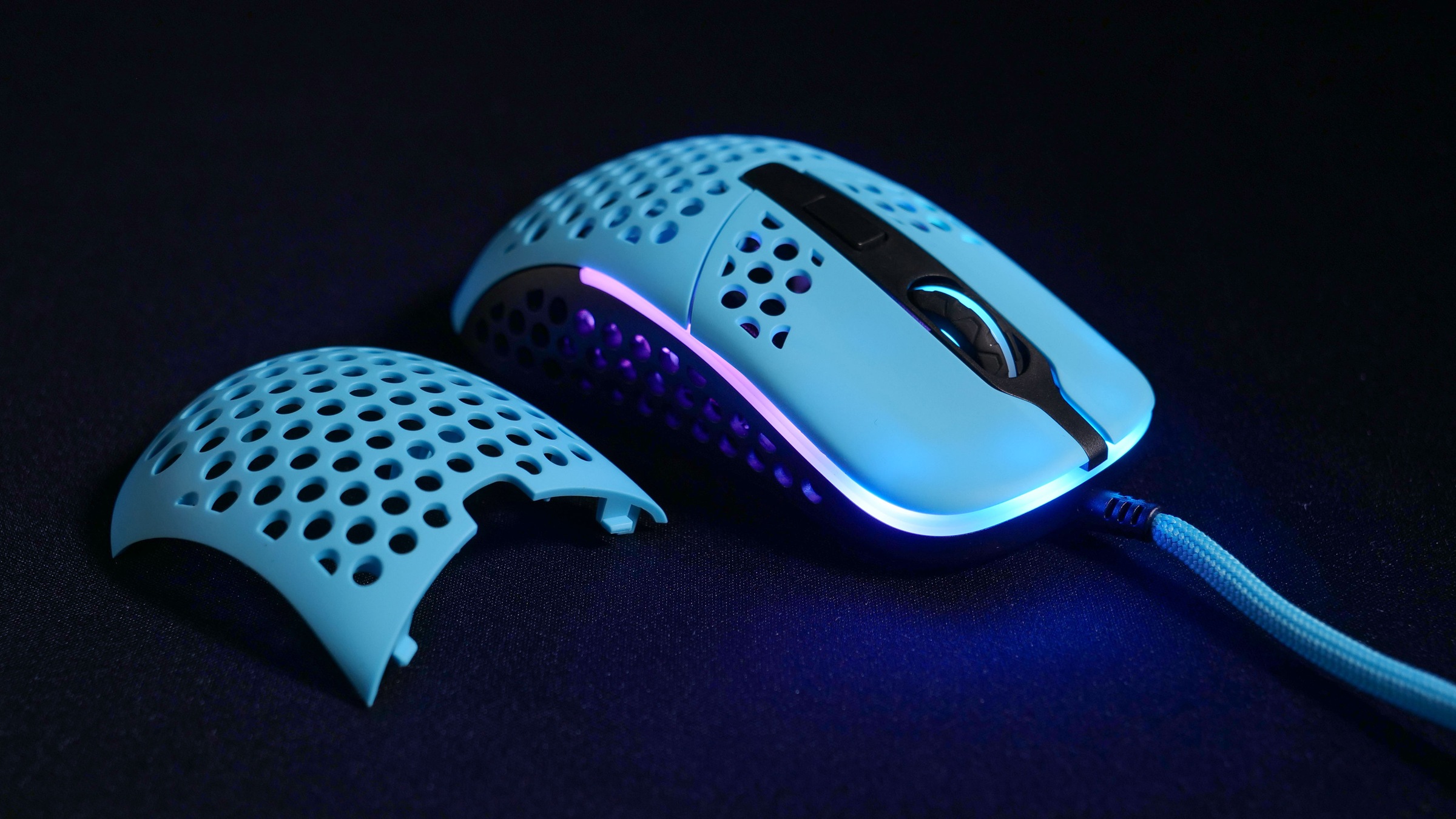 Cherry Xtrfy Gaming-Maus »M42 RGB«, kabelgebunden, ultraleichte Gaming-Maus