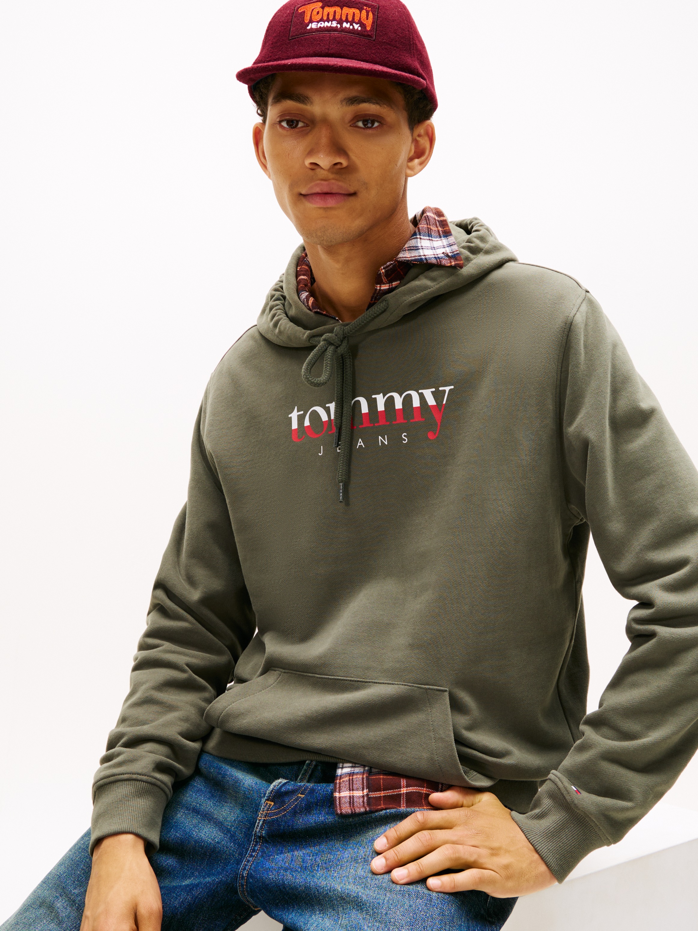 Tommy Jeans Hoodie »TJM DNA«, Sweatshirt, Reuglar Fit, mit Logo
