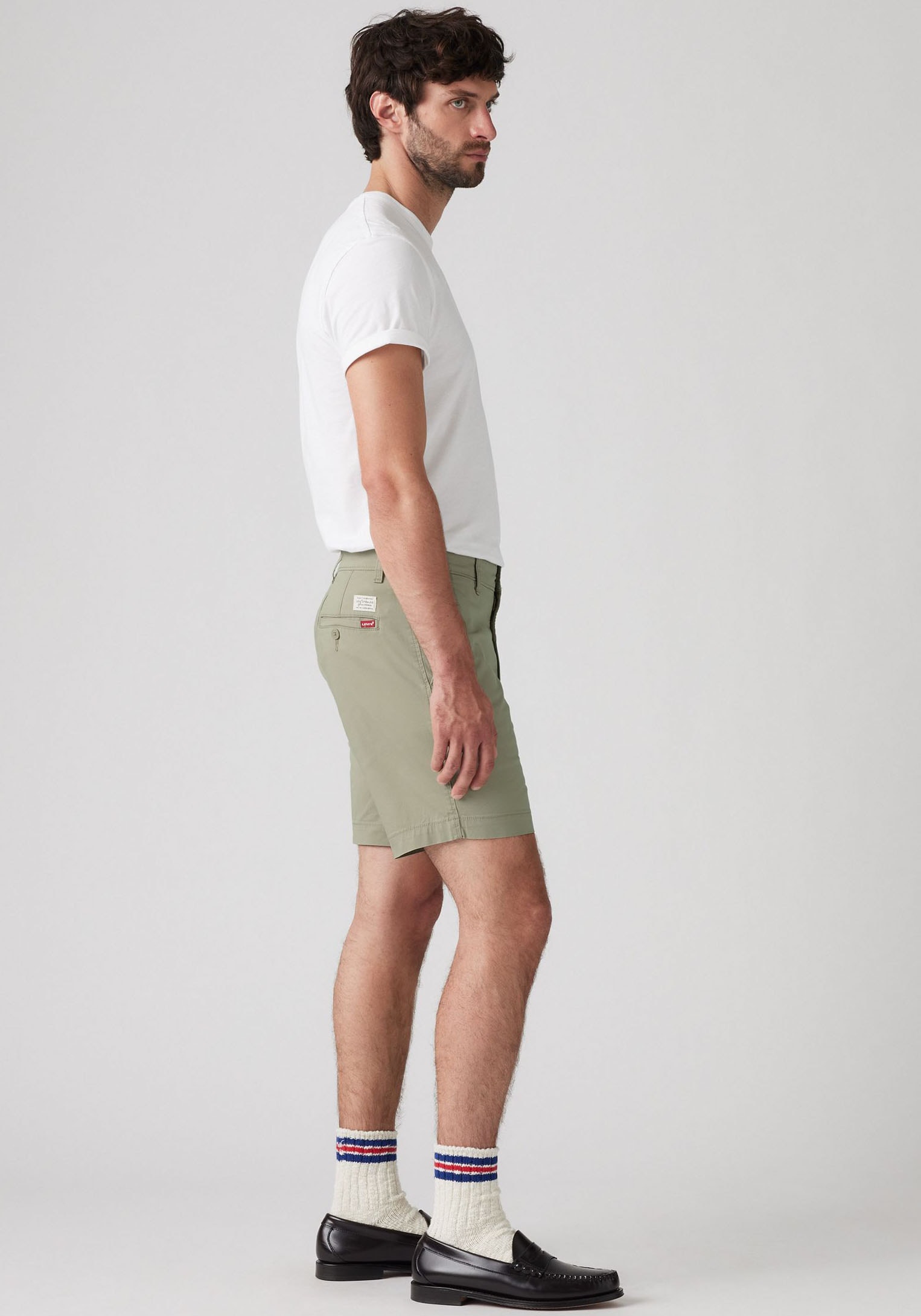 Levi's® Chinoshorts »XX CHINO SHORT II«, mit Logobadge