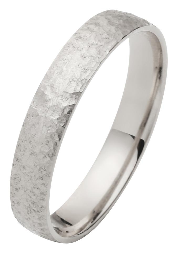 Firetti Trauring »Schmuck Geschenk Gold 750 Hochzeit Ehering "LIEBE"«, Made in Germany, wahlweise mit oder ohne Brillant