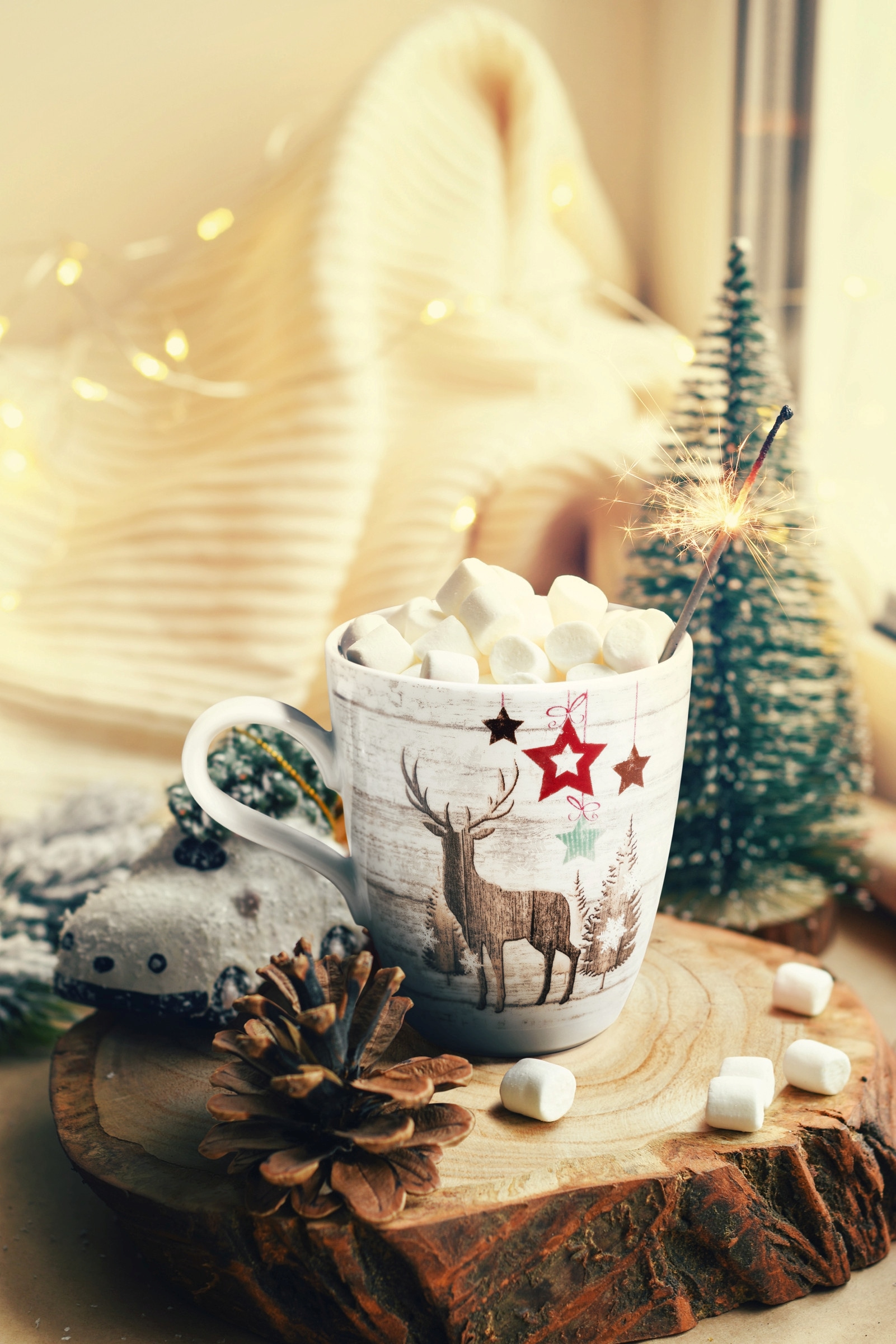 Seltmann Weiden Becher »Life Christmas« Becher mit Henkel 0,40 l und weihnachtlichem Dekor