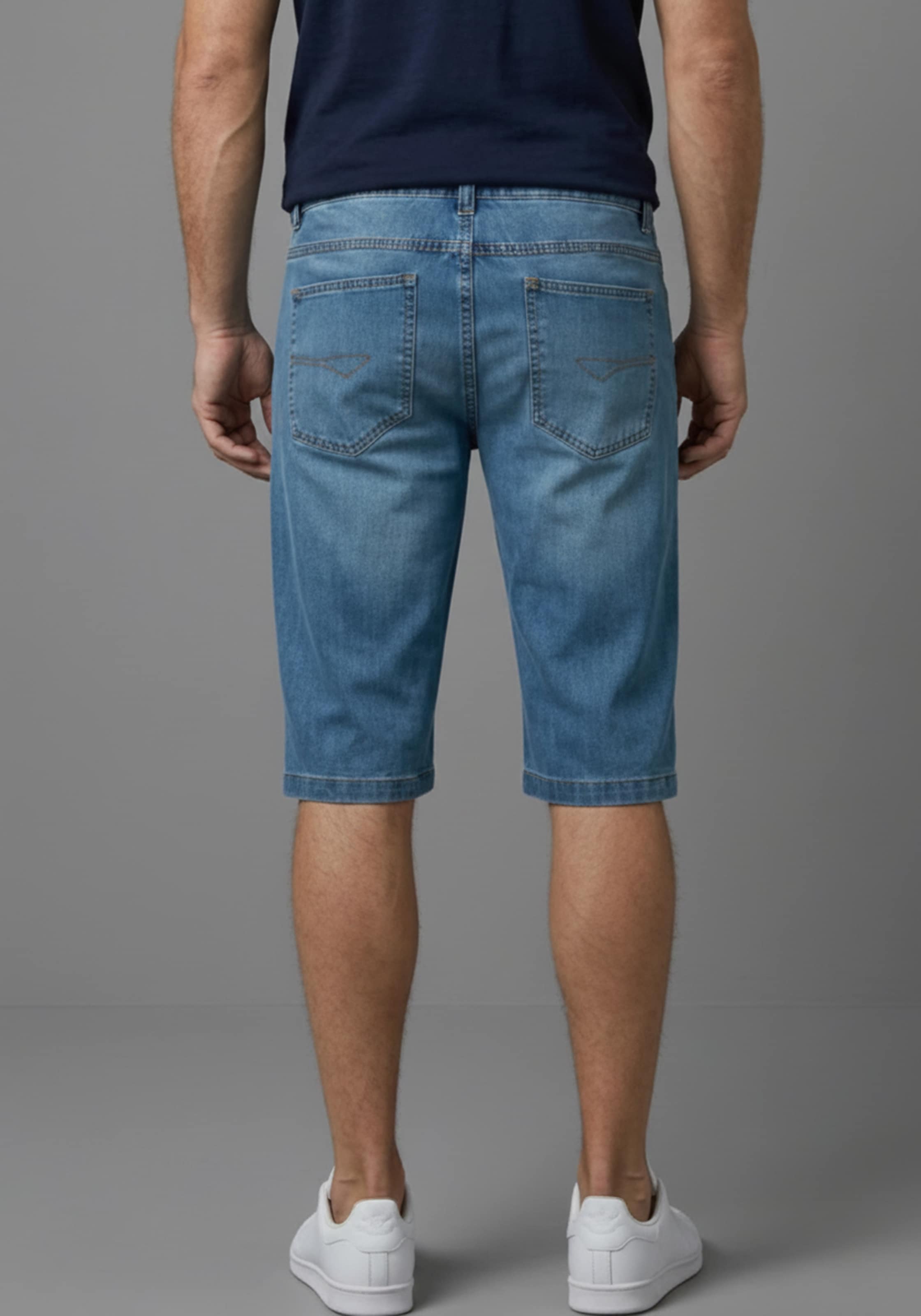 Arizona Jeansbermudas »mit Abriebeffekten für einen collen Used-Look« Regular Fit Passform, gerade Beinform, niedrige Leibhöhe