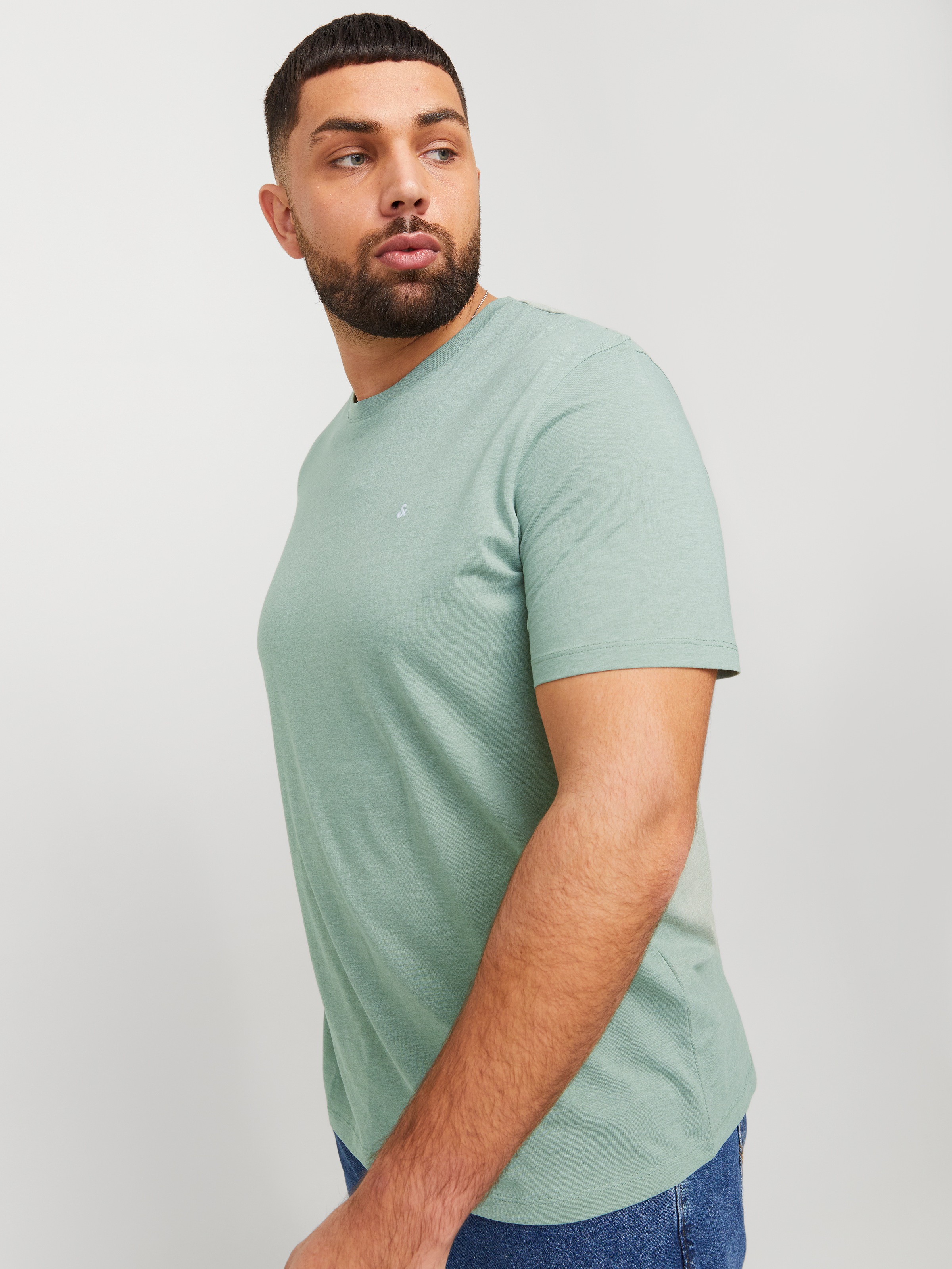 Jack & Jones PlusSize »JJEPAULOS TEE SS CREW NECK NOOS PLS« mit Logo Stickerei